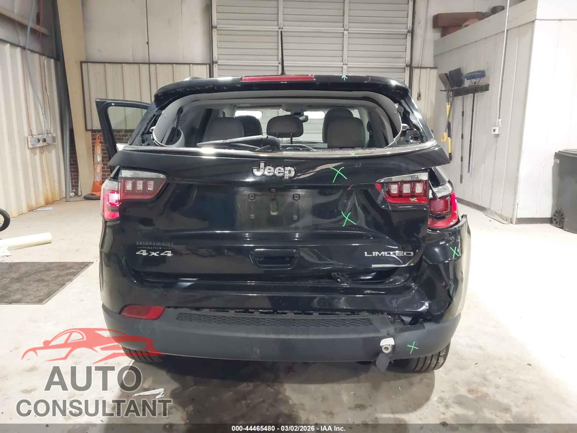JEEP COMPASS 2018 - 3C4NJDCB3JT200740