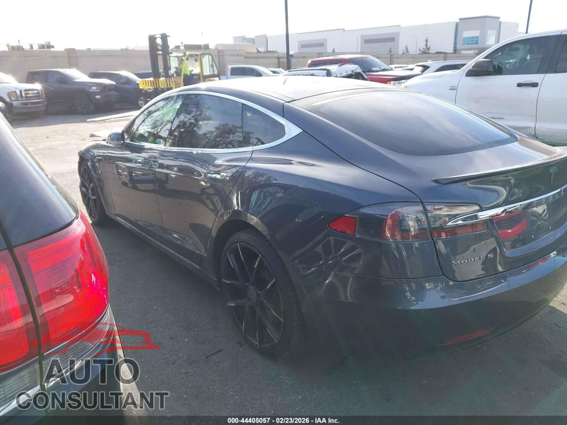 TESLA MODEL S 2017 - 5YJSA1E23HF194591