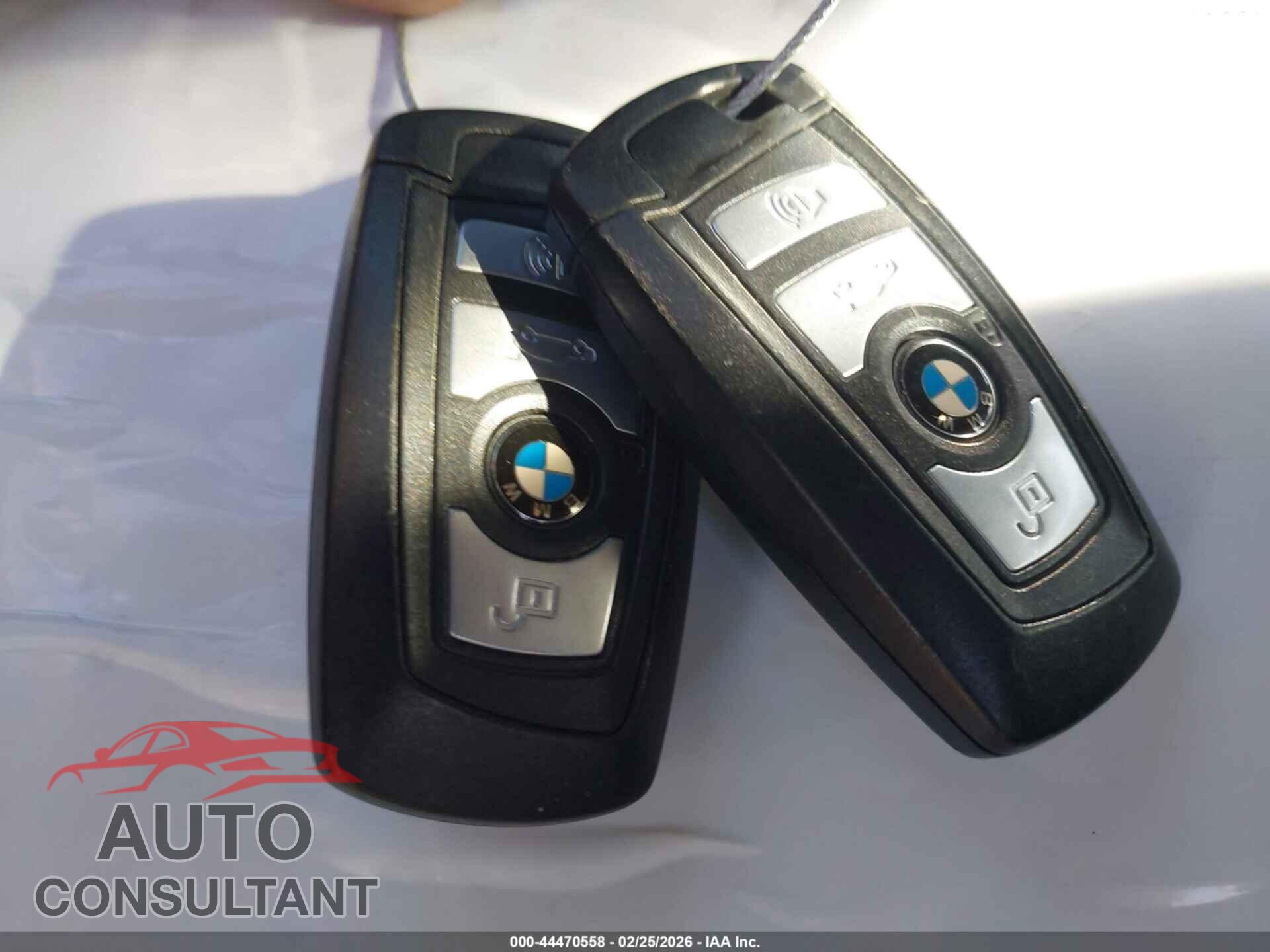 BMW 528I 2012 - WBAXG5C5XCDW24820