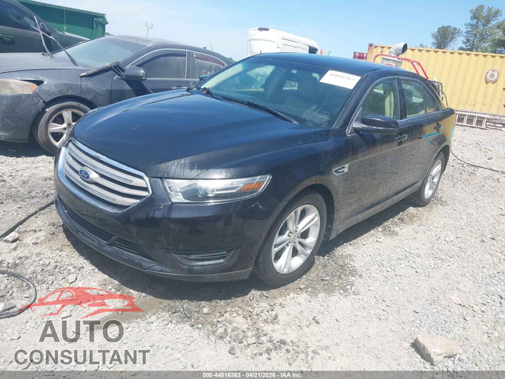 FORD TAURUS 2015 - 1FAHP2E99FG136134