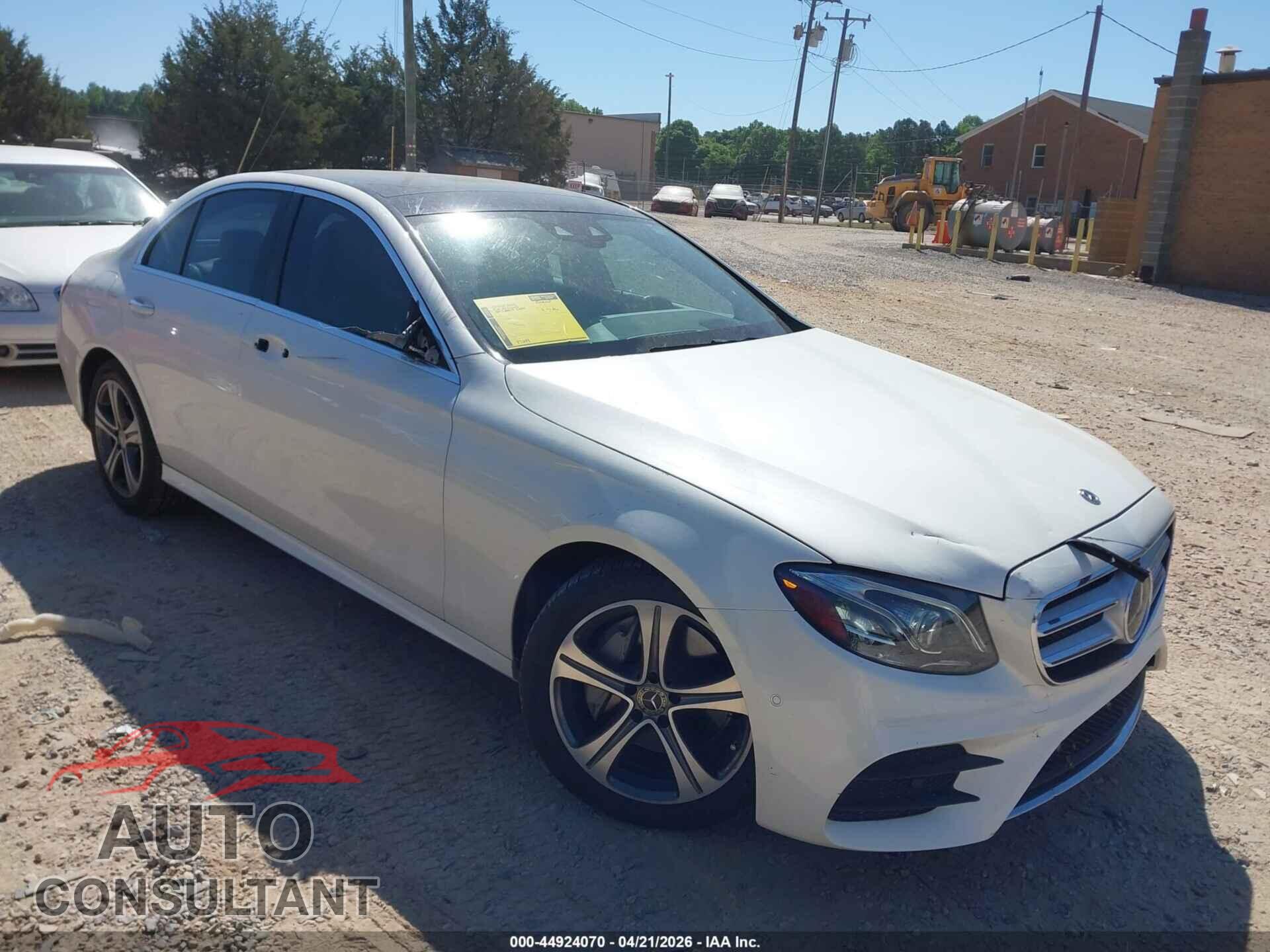 MERCEDES-BENZ E 300 2017 - WDDZF4KB4HA281713