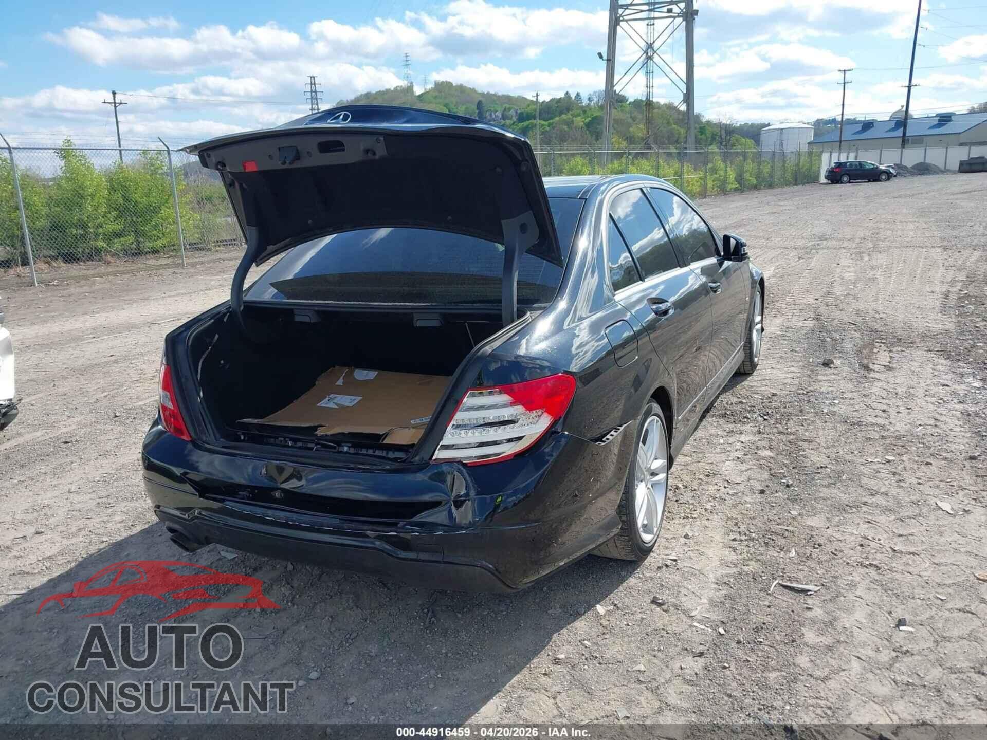 MERCEDES-BENZ C 250 2012 - WDDGF4HB3CR215310
