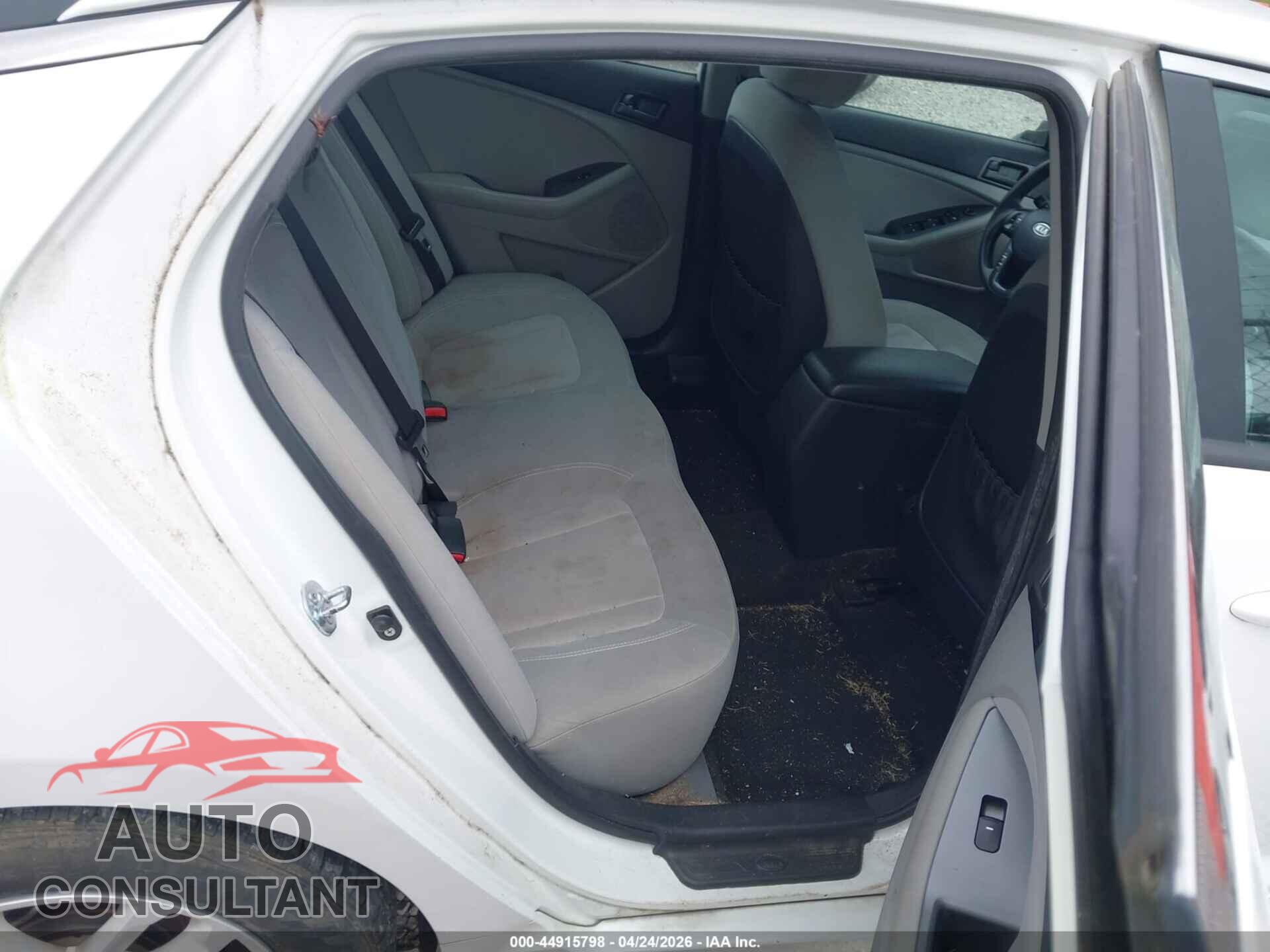 KIA OPTIMA 2011 - KNAGM4A70B5133740