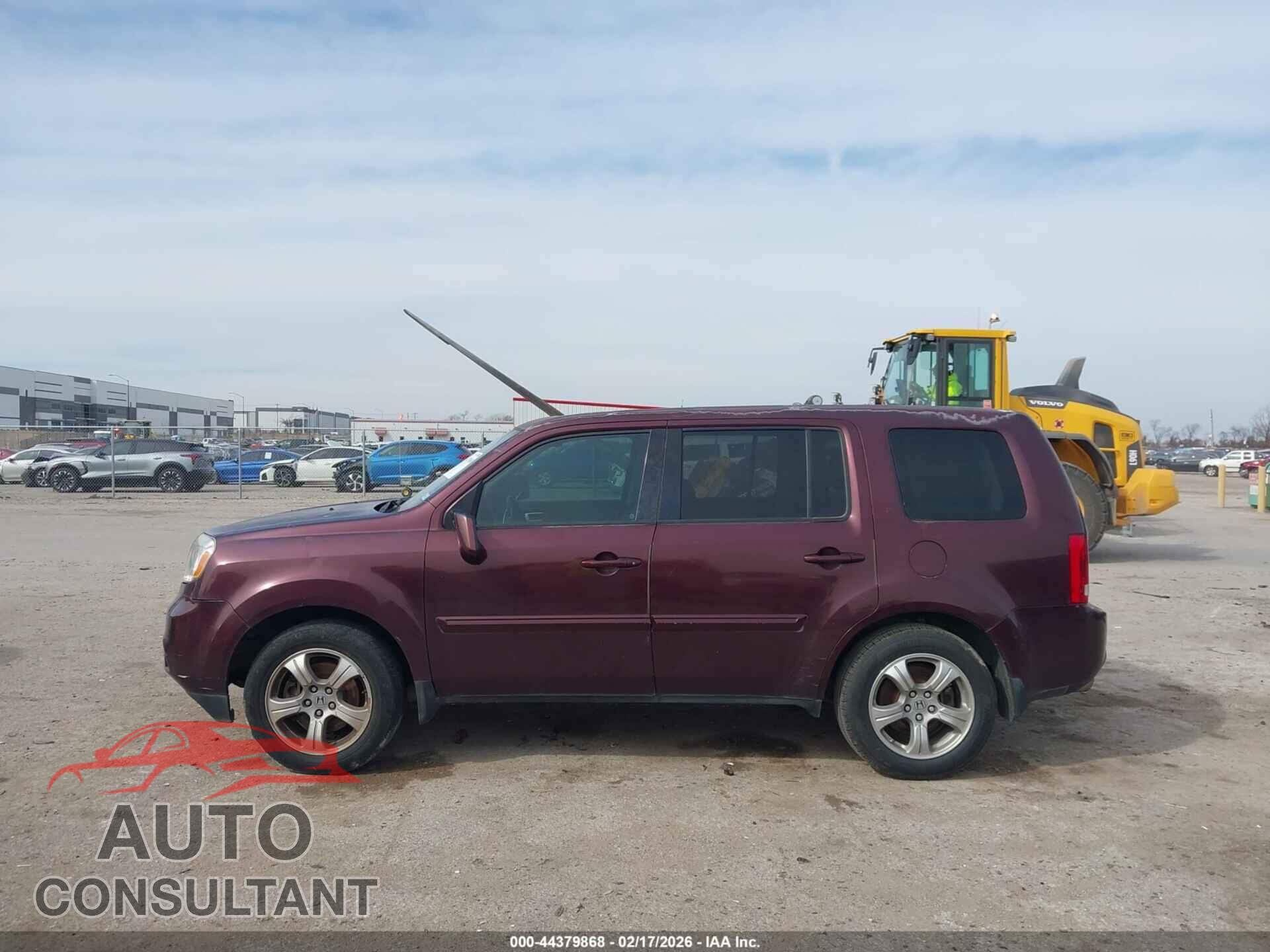 HONDA PILOT 2015 - 5FNYF3H73FB005496