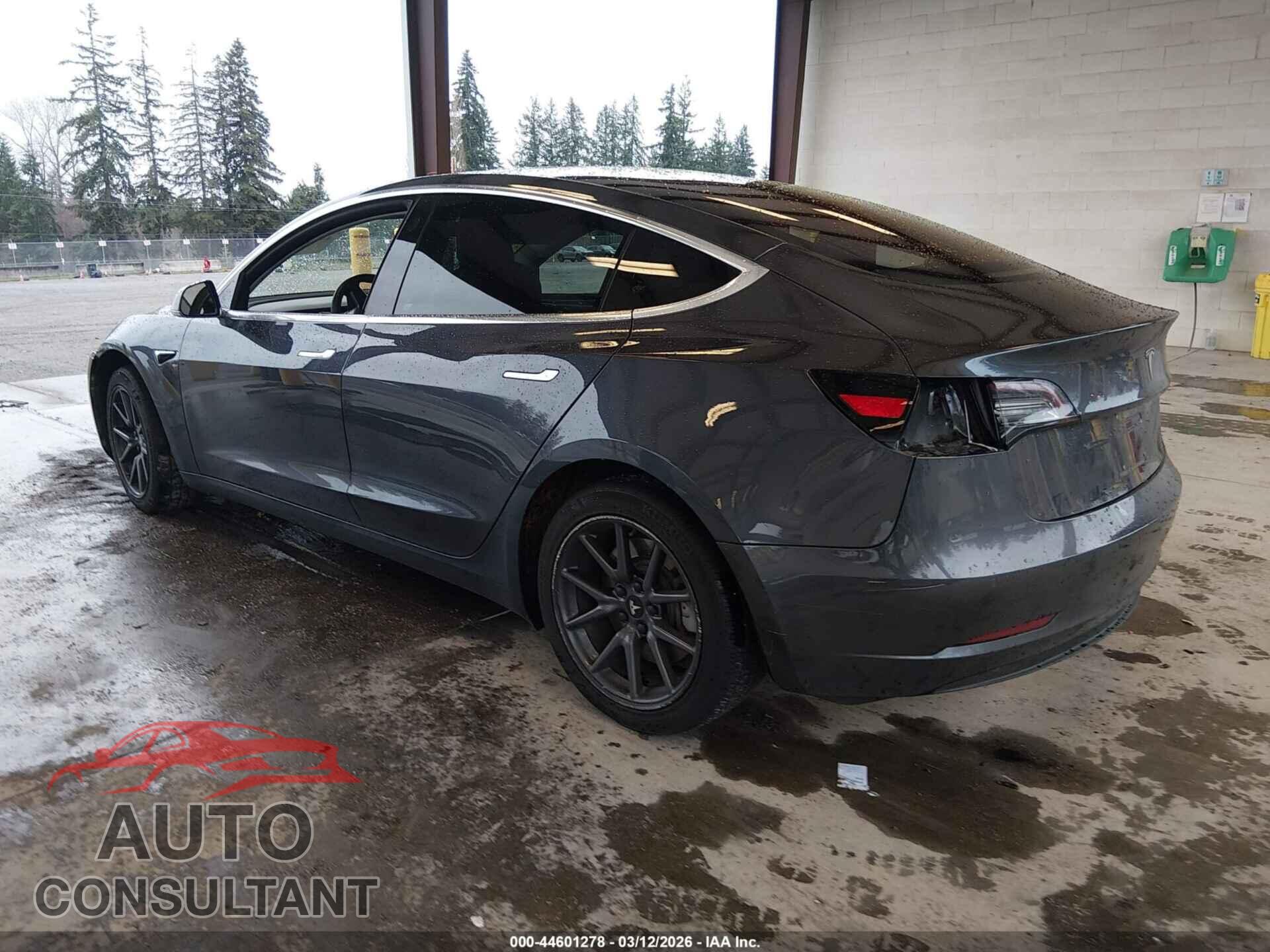 TESLA MODEL 3 2018 - 5YJ3E1EAXJF036609