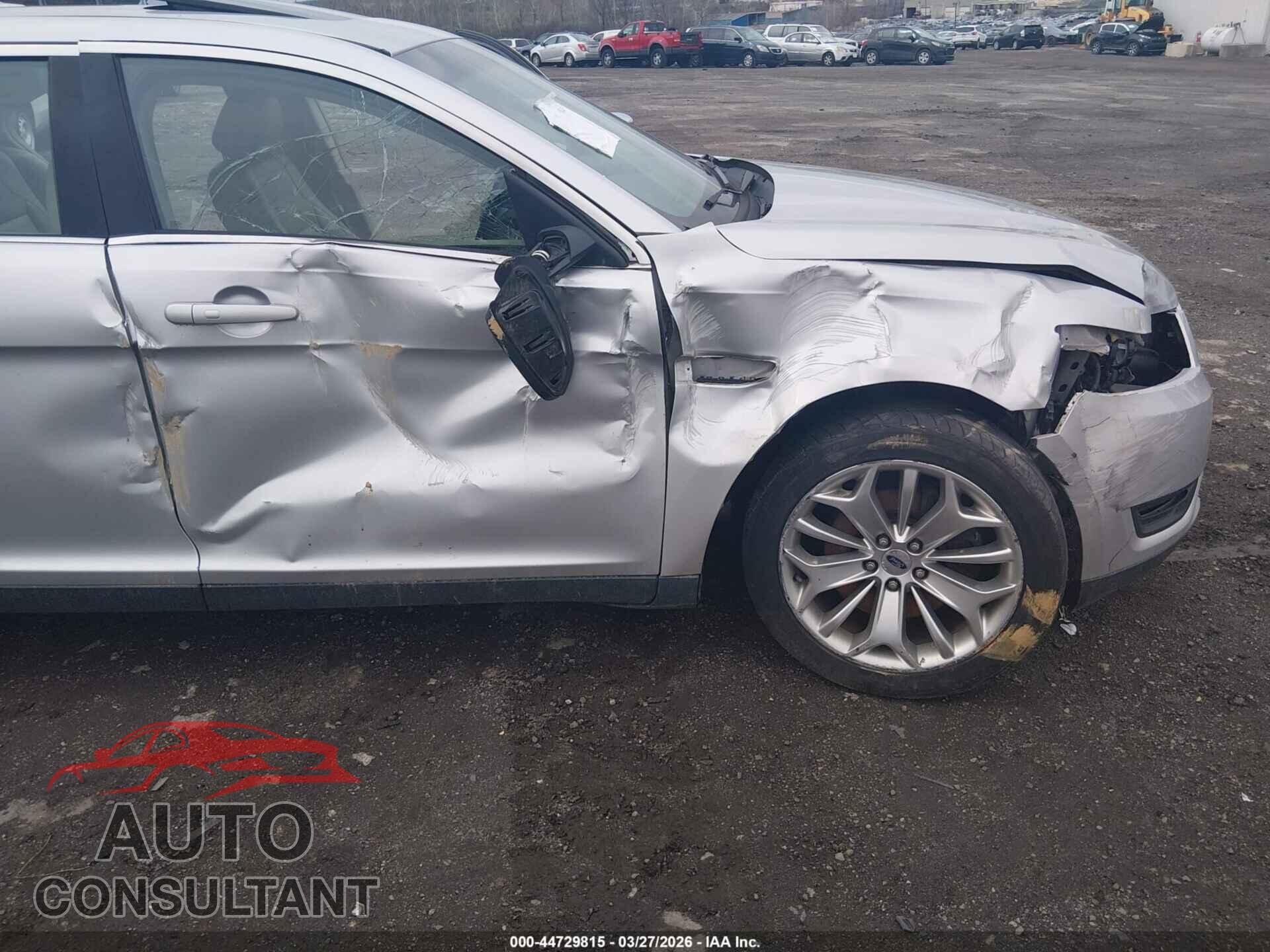 FORD TAURUS 2017 - 1FAHP2F84HG128239