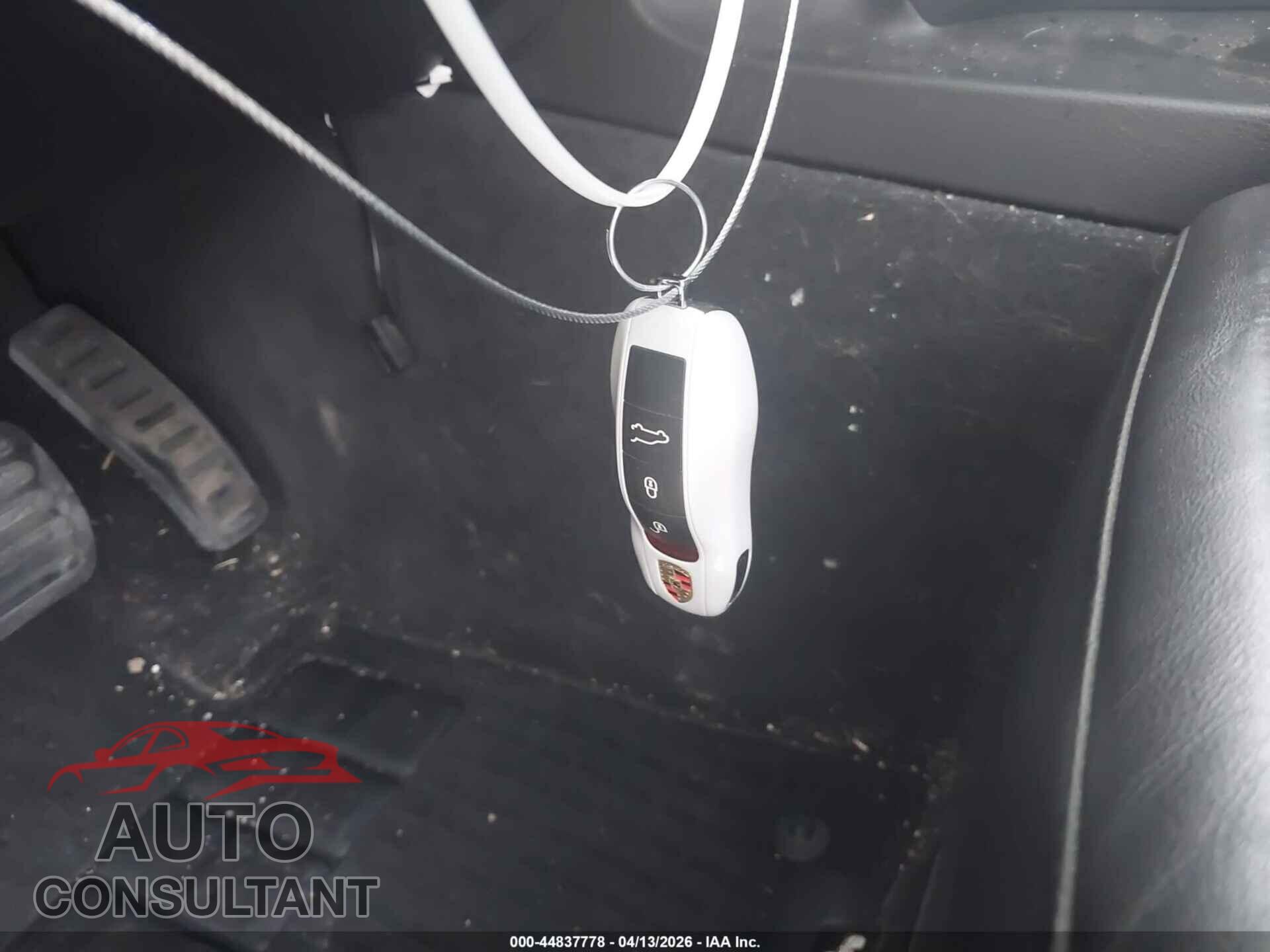 PORSCHE CAYENNE 2012 - WP1AA2A2XCLA08413