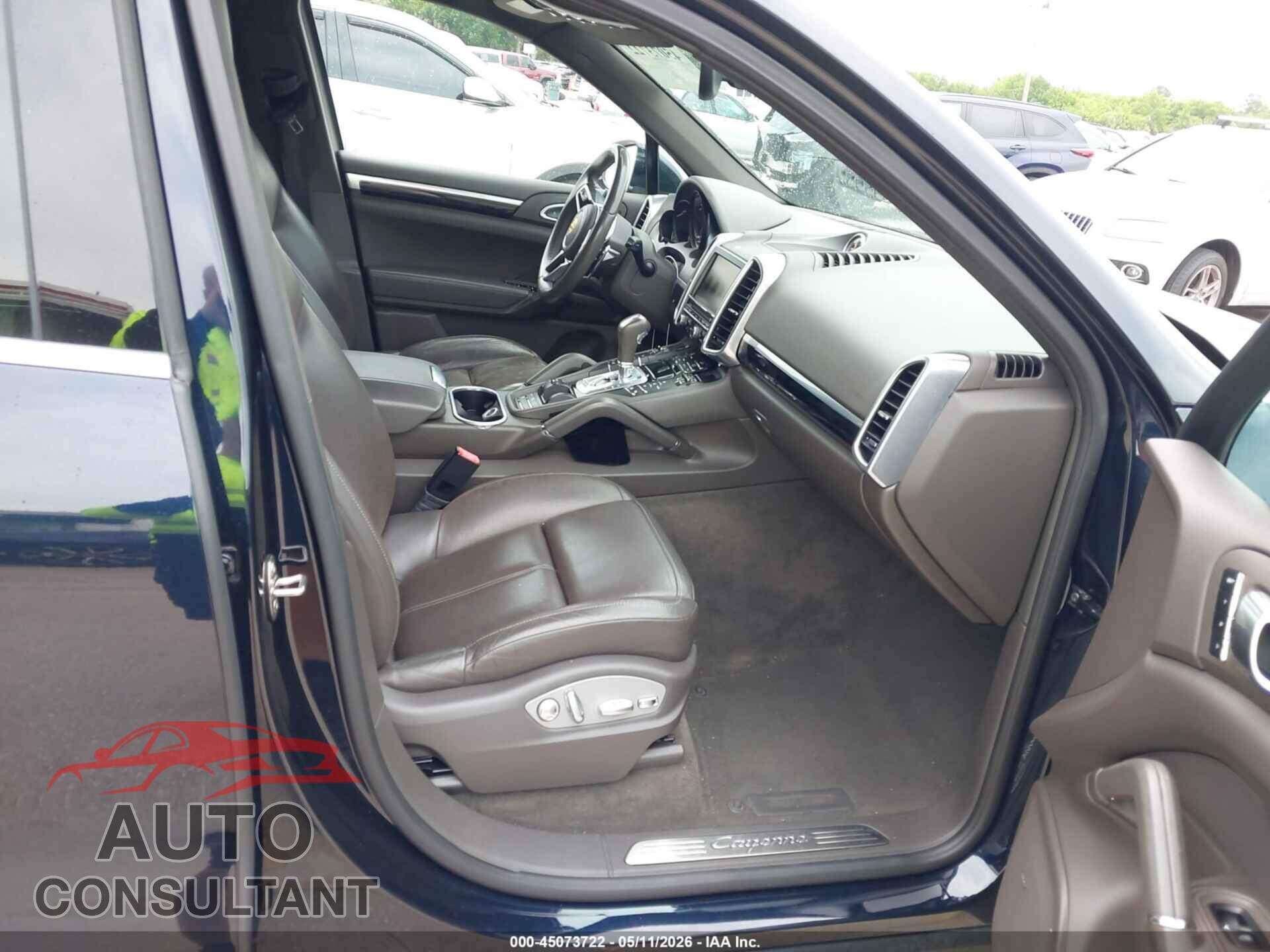 PORSCHE CAYENNE 2016 - WP1AA2A26GLA01982