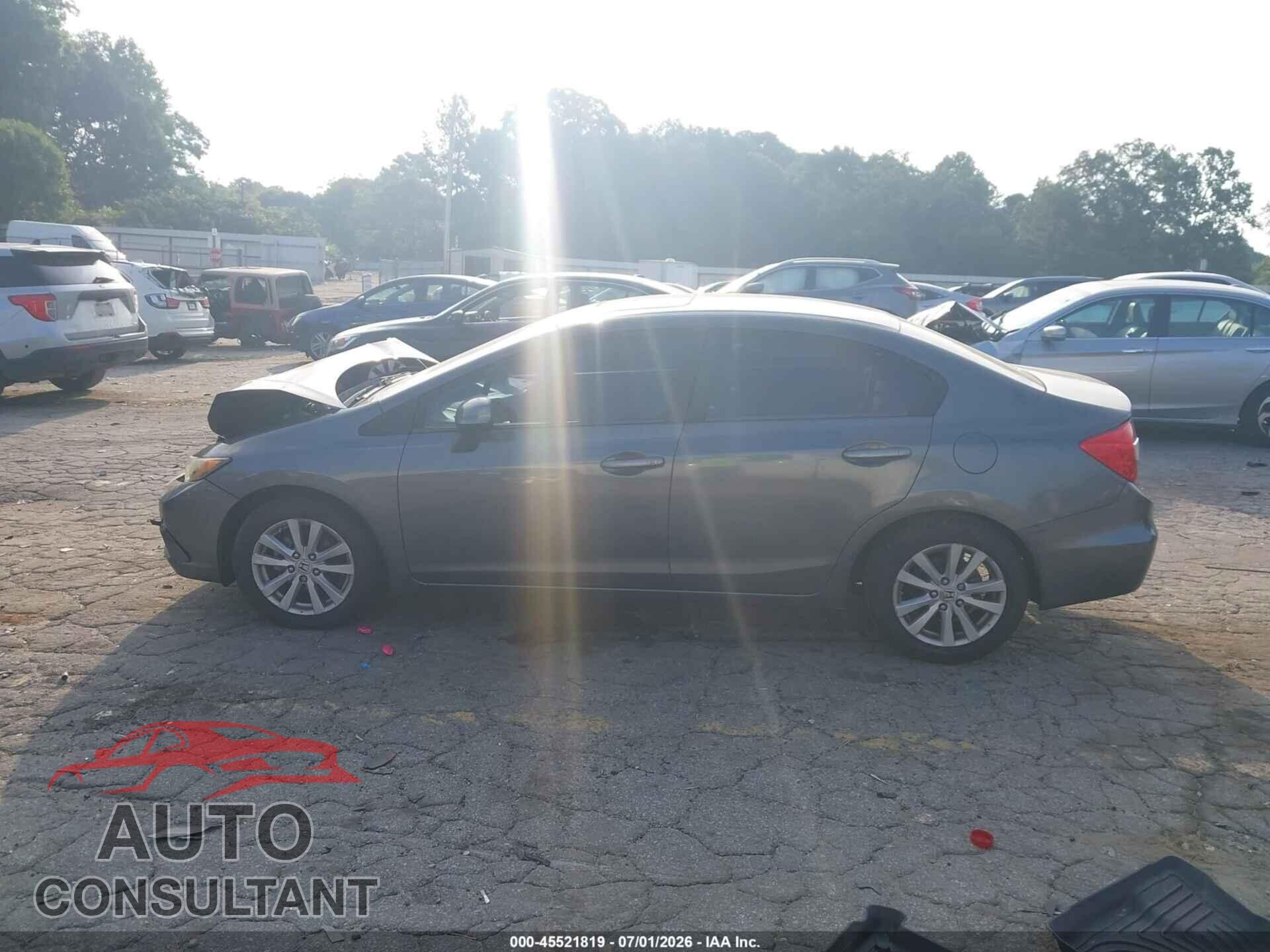 HONDA CIVIC 2012 - 2HGFB2F82CH573044