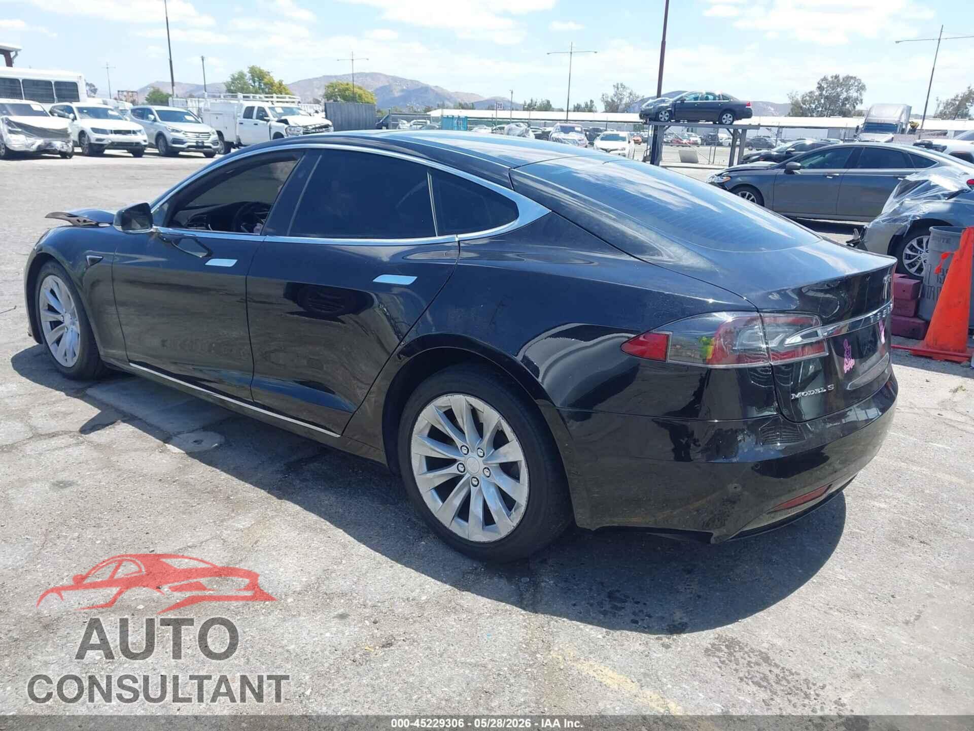 TESLA MODEL S 2017 - 5YJSA1E23HF205086