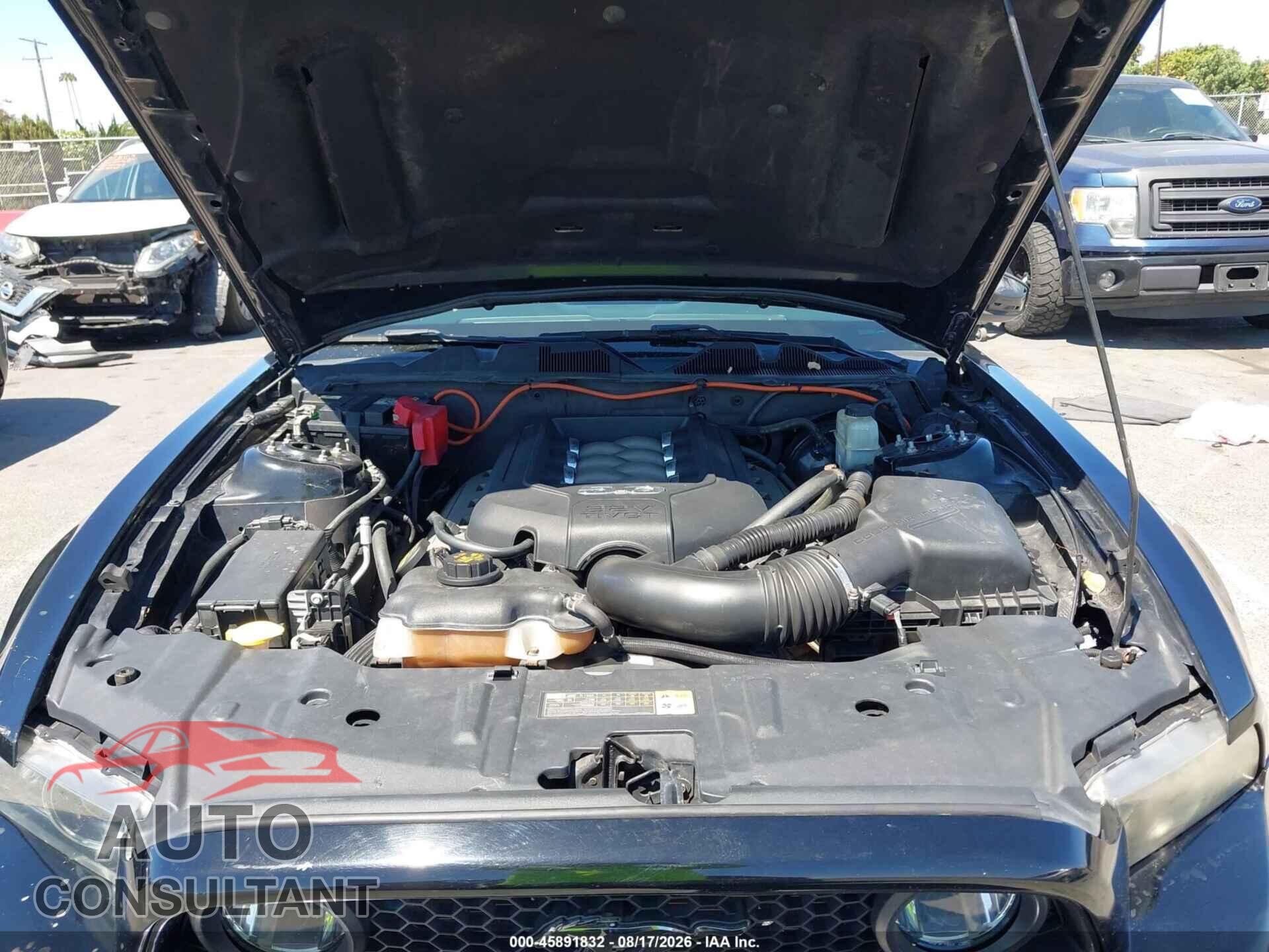 FORD MUSTANG 2014 - 1ZVBP8CF0E5310028