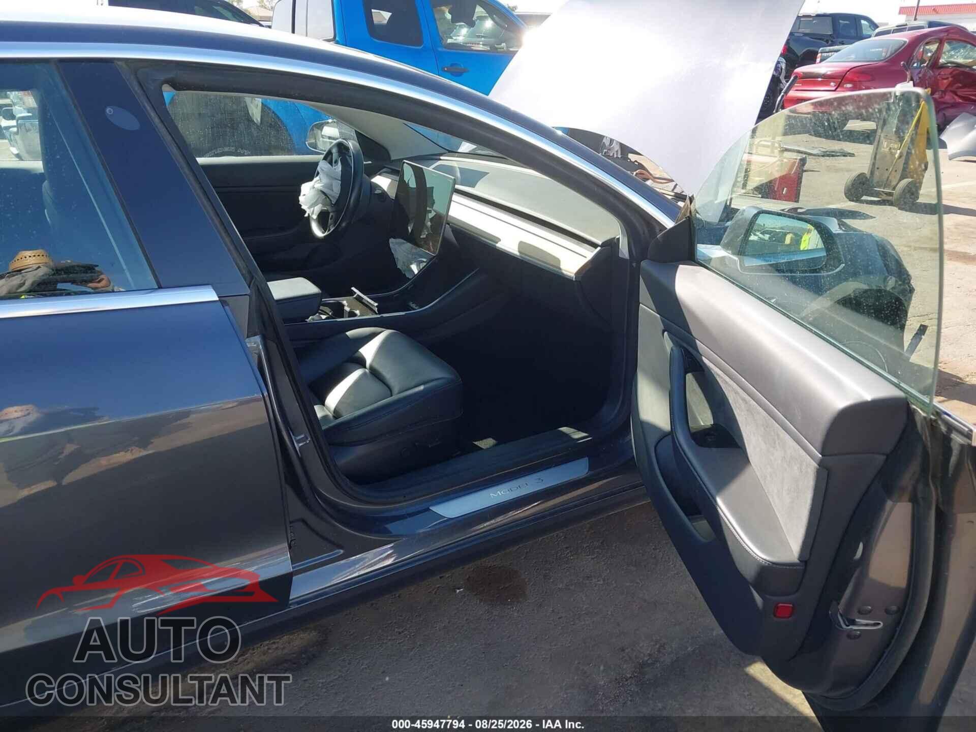 TESLA MODEL 3 2019 - 5YJ3E1EB3KF361578