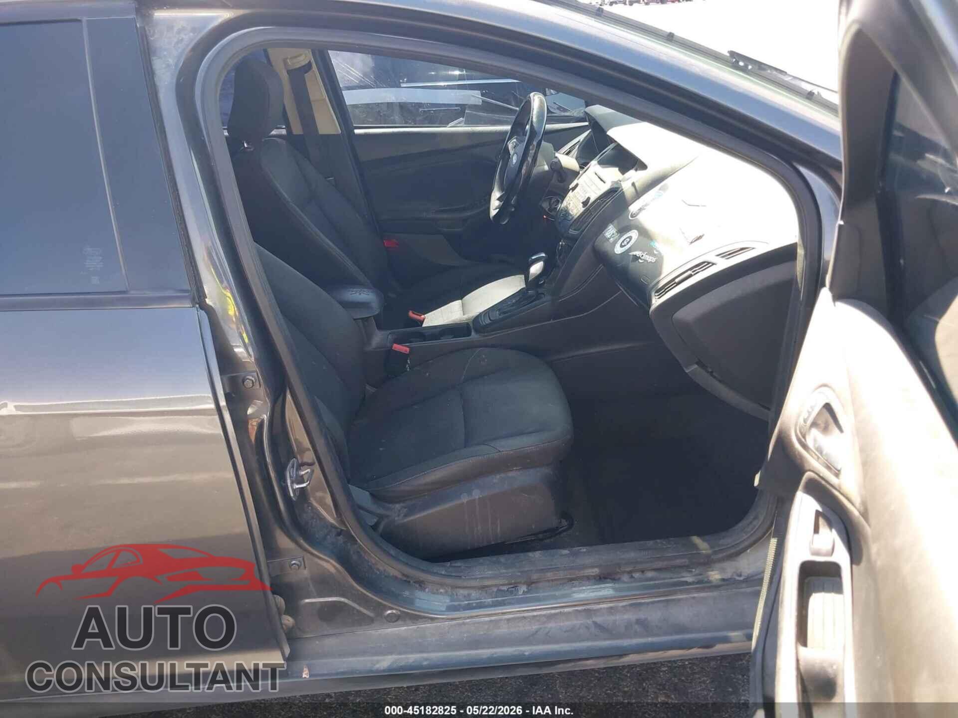 FORD FOCUS 2016 - 1FADP3K28GL230459