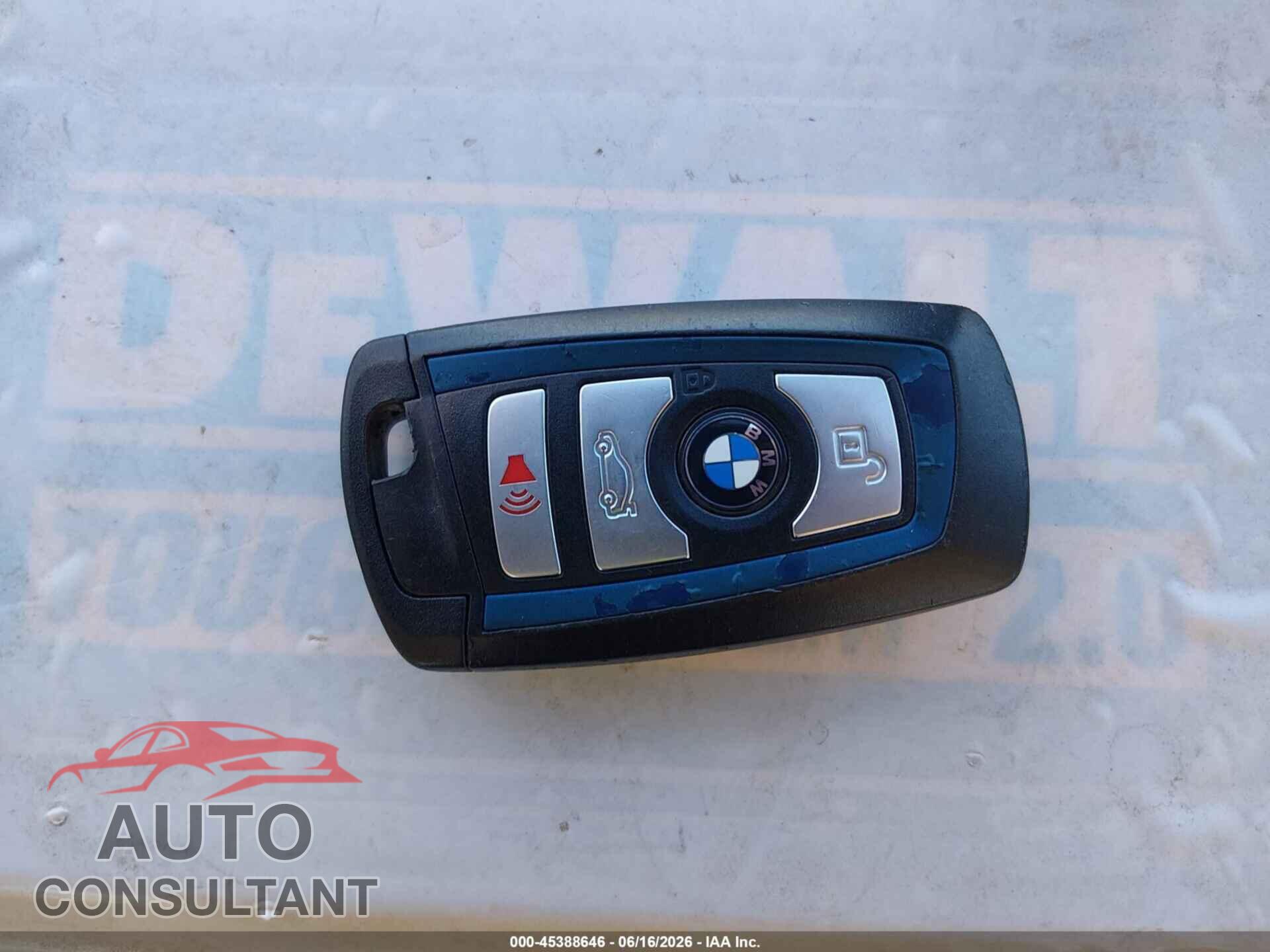 BMW 328I 2016 - WBA8E9G50GNU29708
