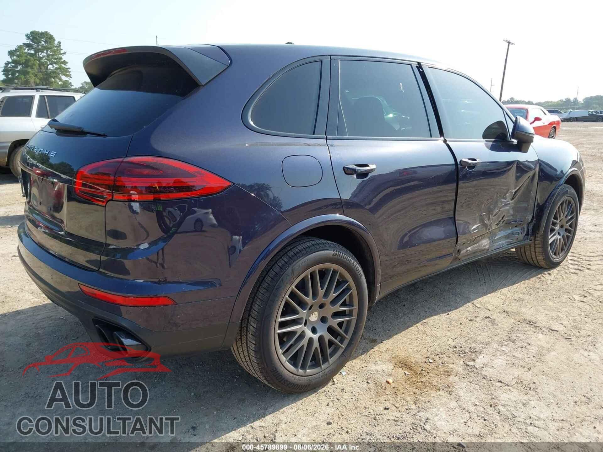 PORSCHE CAYENNE 2017 - WP1AA2A25HKA86191