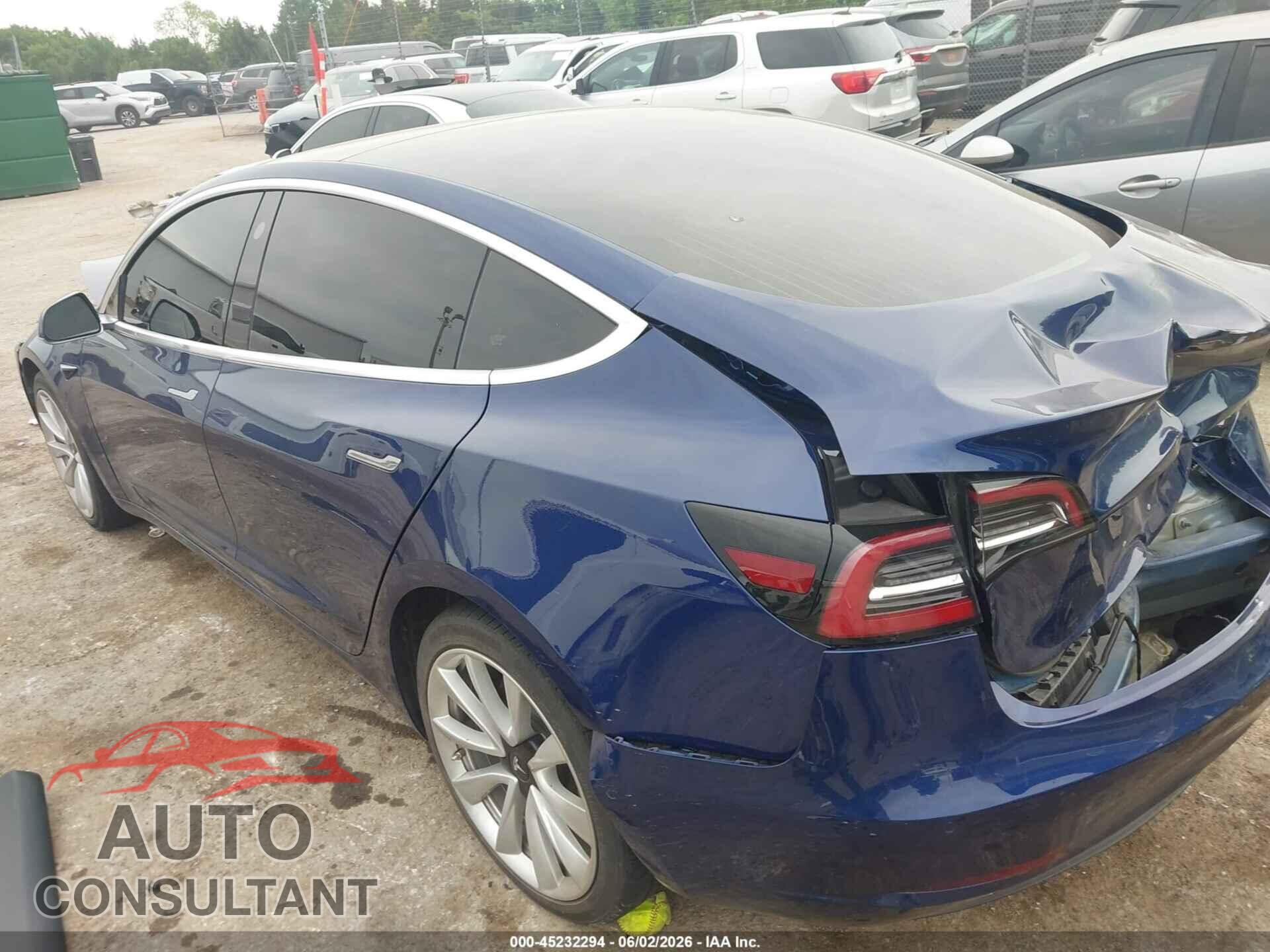 TESLA MODEL 3 2018 - 5YJ3E1EA1JF164463