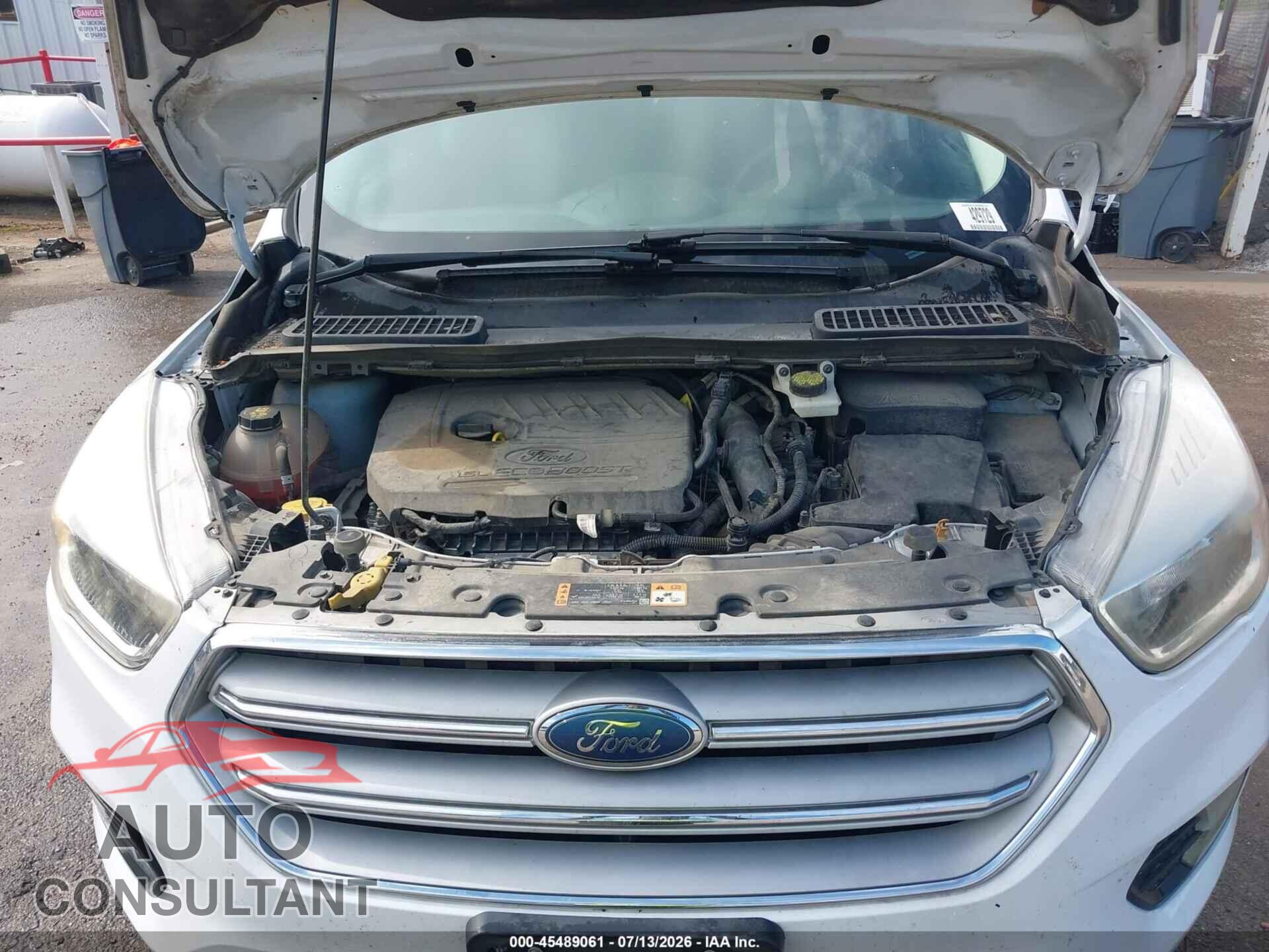 FORD ESCAPE 2018 - 1FMCU9GD1JUD08850
