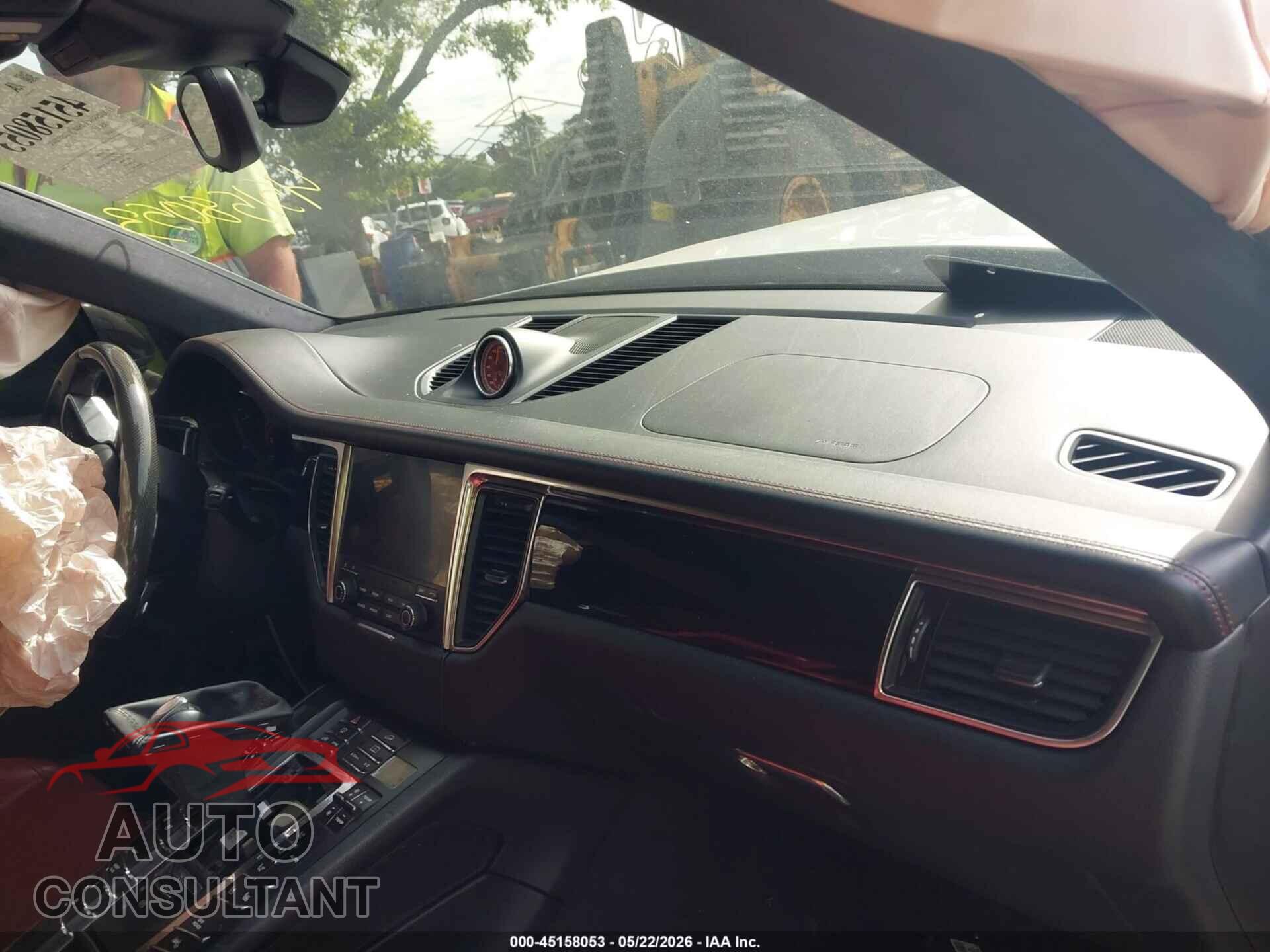 PORSCHE MACAN 2017 - WP1AF2A58HLB61407