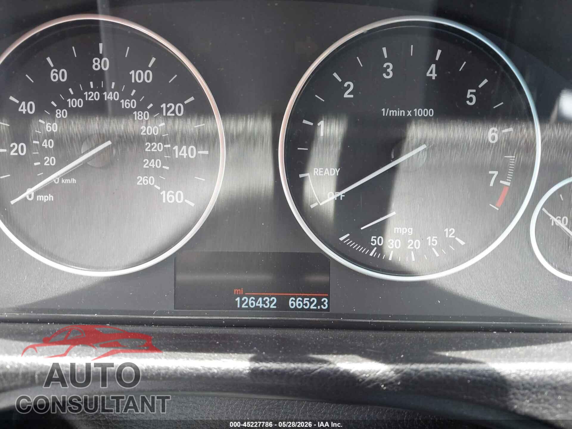 BMW 320I 2016 - WBA8E1G5XGNU11296