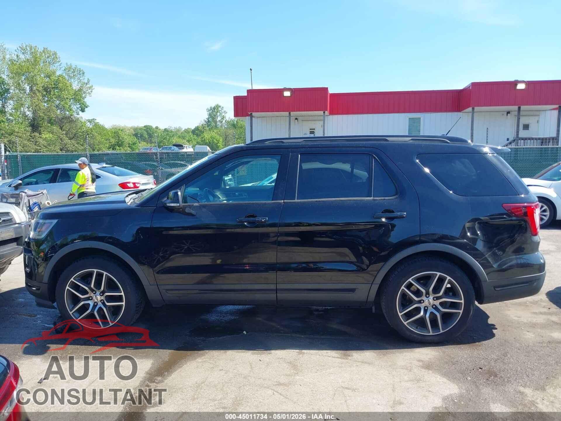FORD EXPLORER 2018 - 1FM5K8GT7JGB05153