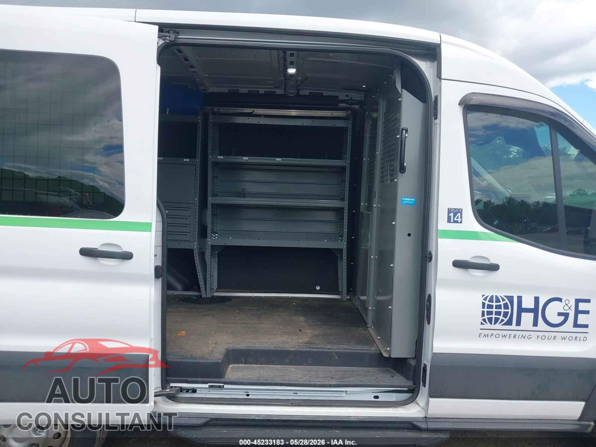 FORD TRANSIT-250 2023 - 1FTBR2C83PKA52992