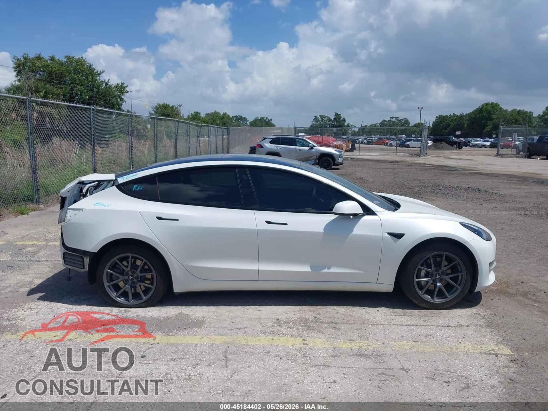 TESLA MODEL 3 2021 - 5YJ3E1EA5MF977440