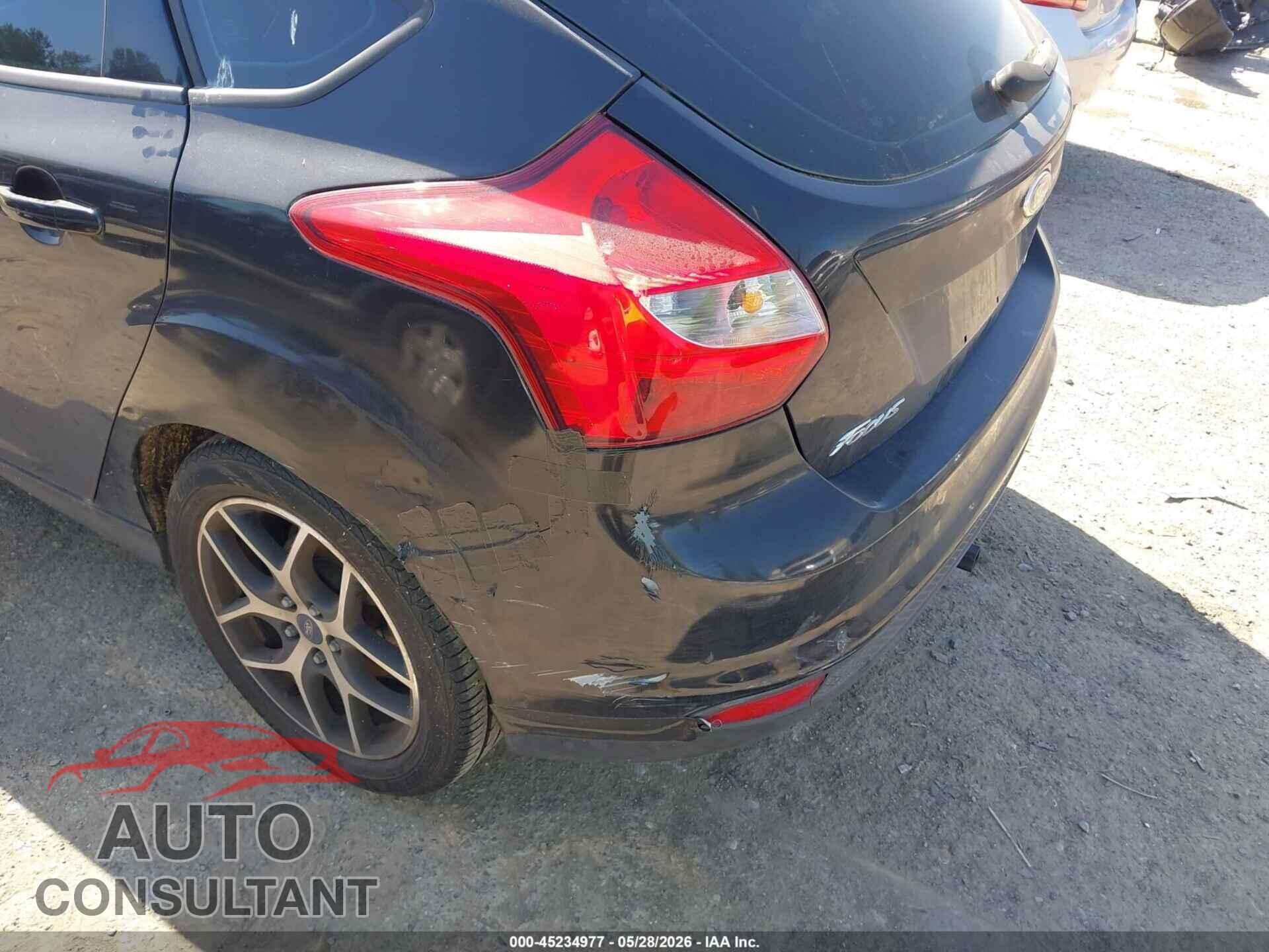 FORD FOCUS 2013 - 1FADP3K22DL247995