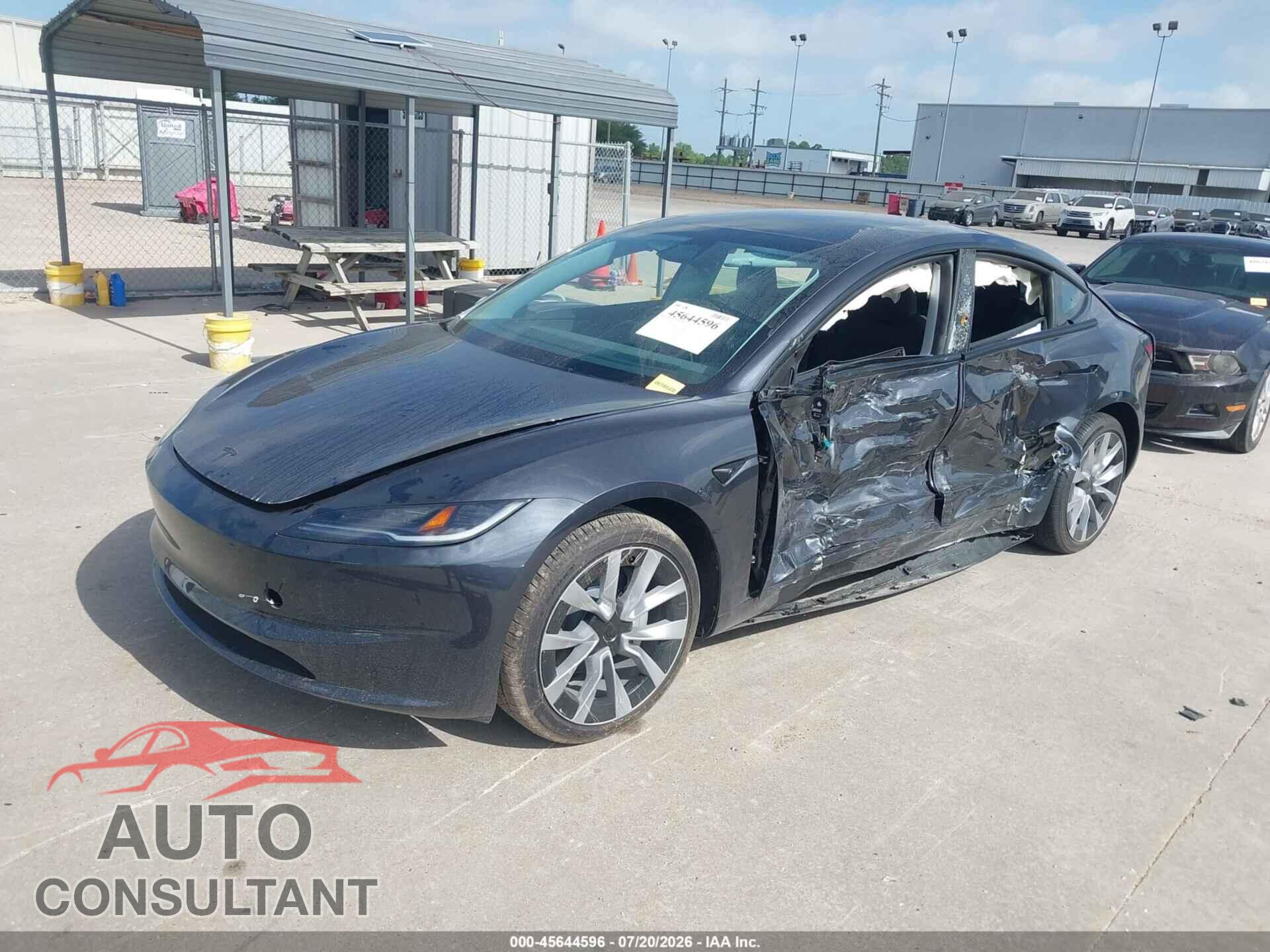 TESLA MODEL 3 2026 - 5YJ3E1EA6TF183576