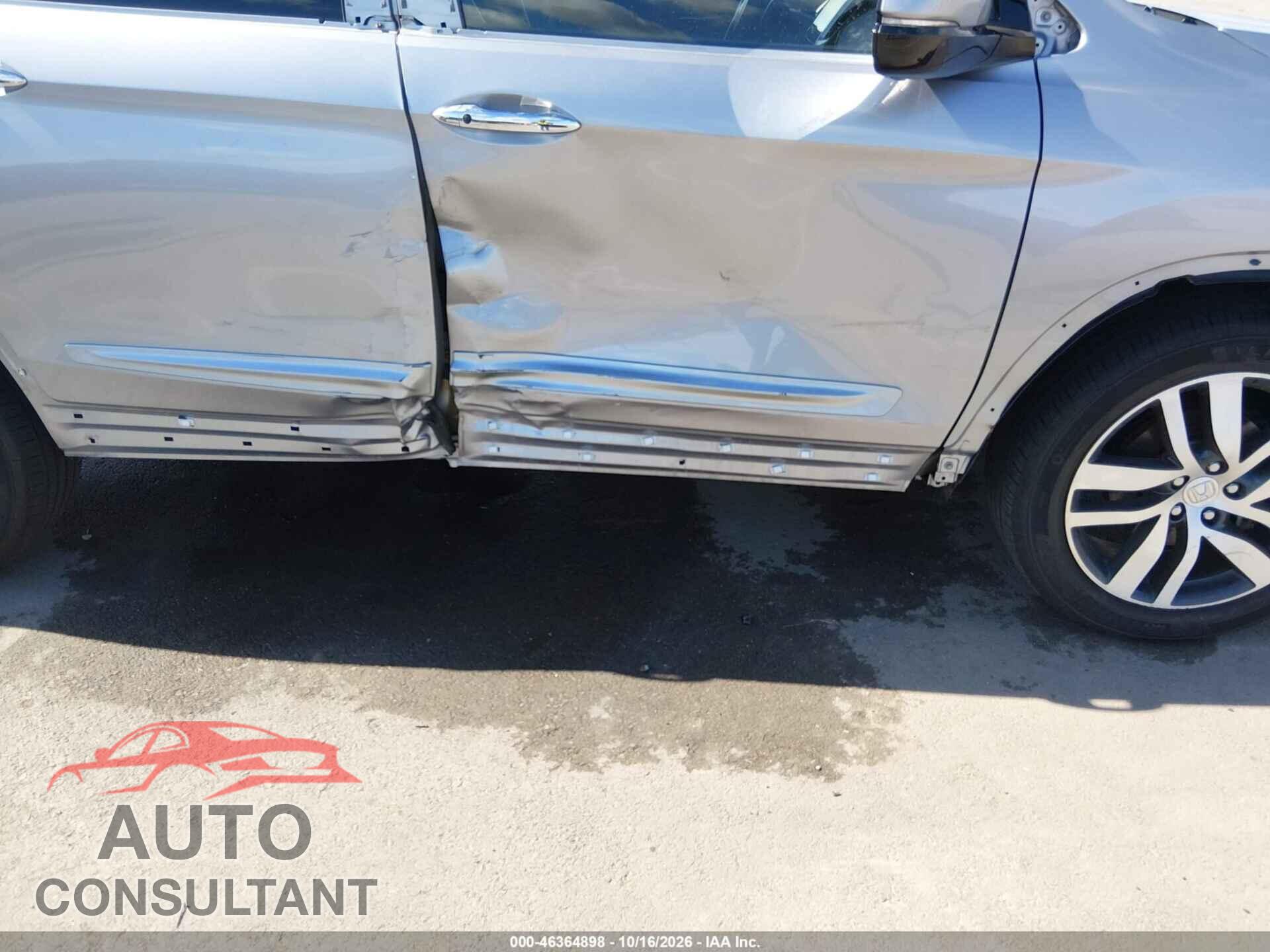 HONDA PILOT 2017 - 5FNYF6H06HB033882