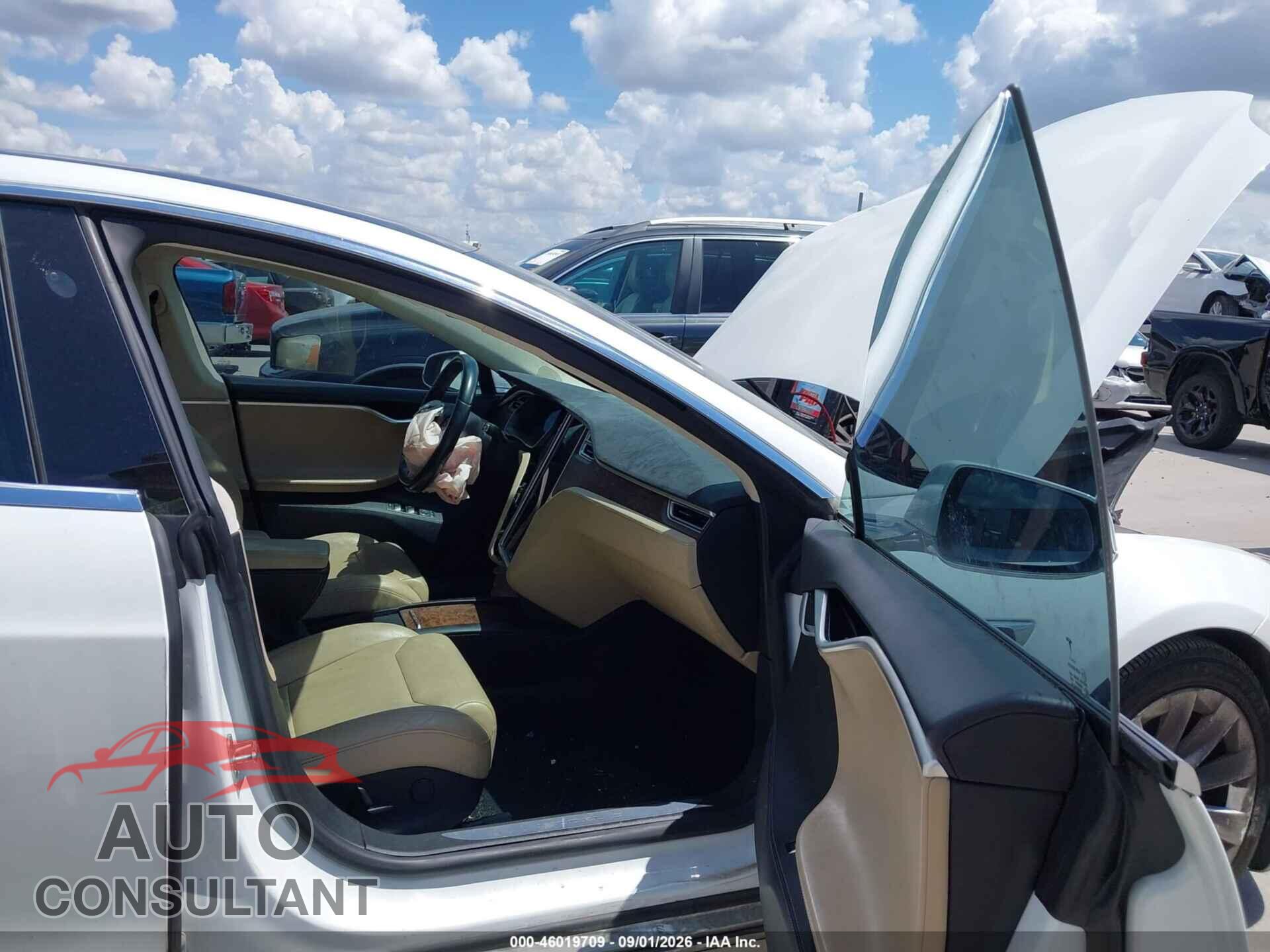 TESLA MODEL S 2017 - 5YJSA1E23HF201443