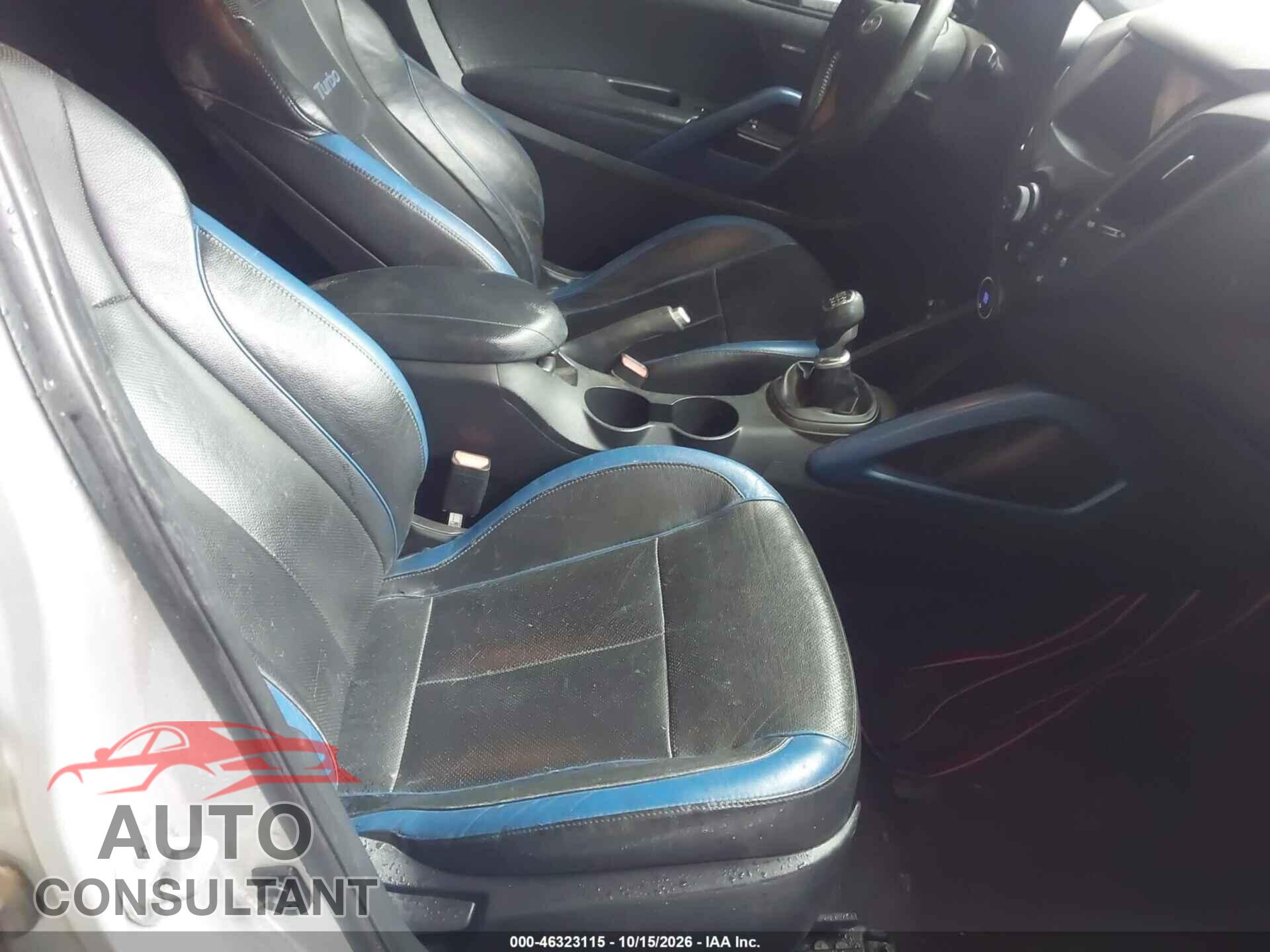 HYUNDAI VELOSTER 2013 - KMHTC6AE4DU145666