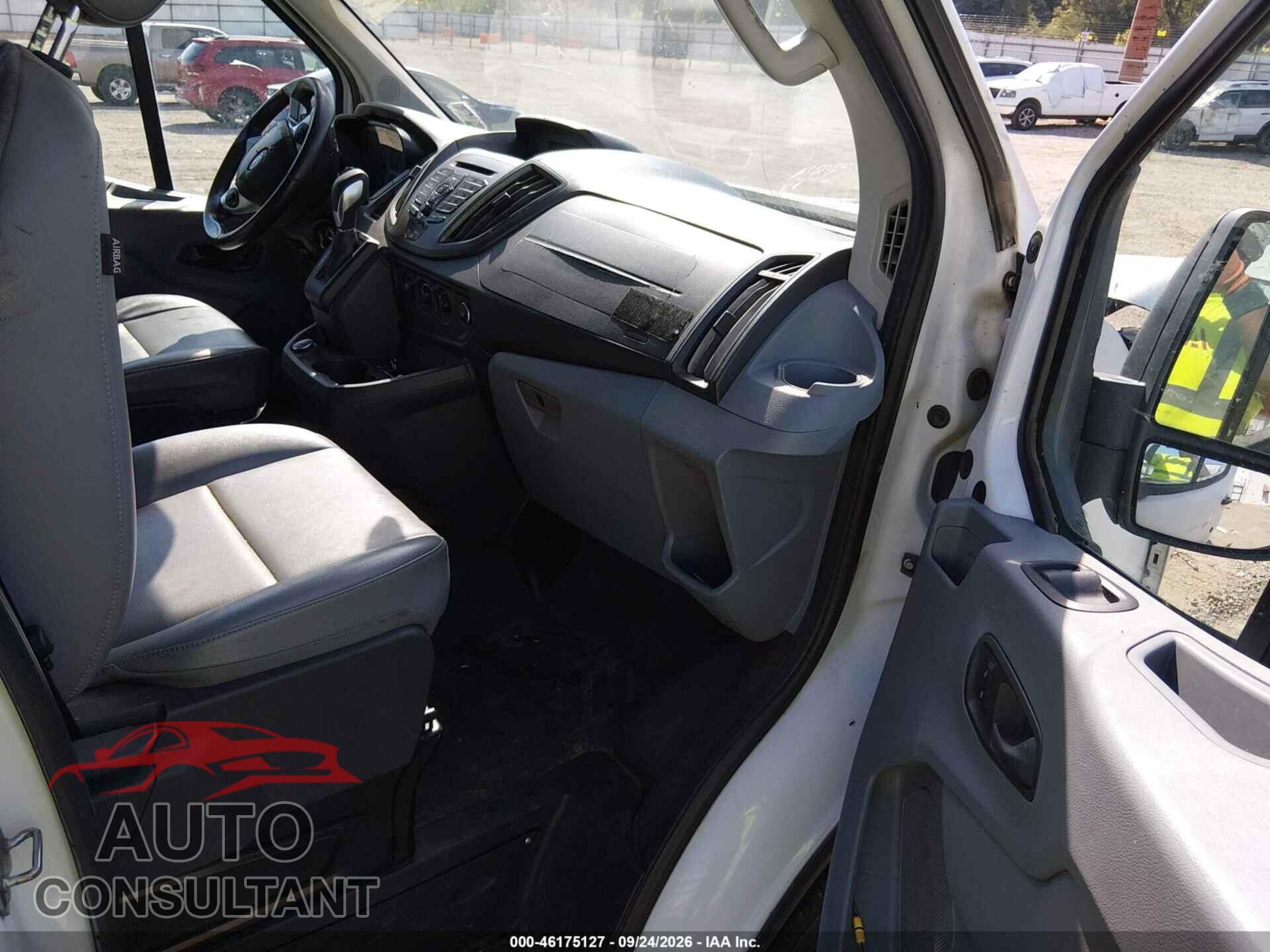 FORD TRANSIT-250 2019 - 1FTYR2XM1KKB11077