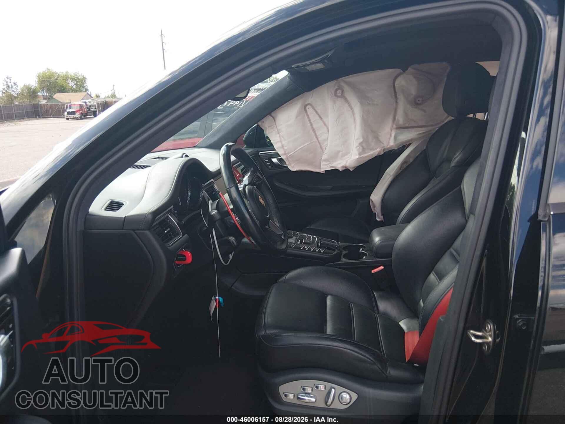PORSCHE MACAN 2015 - WP1AF1A57FLB93093