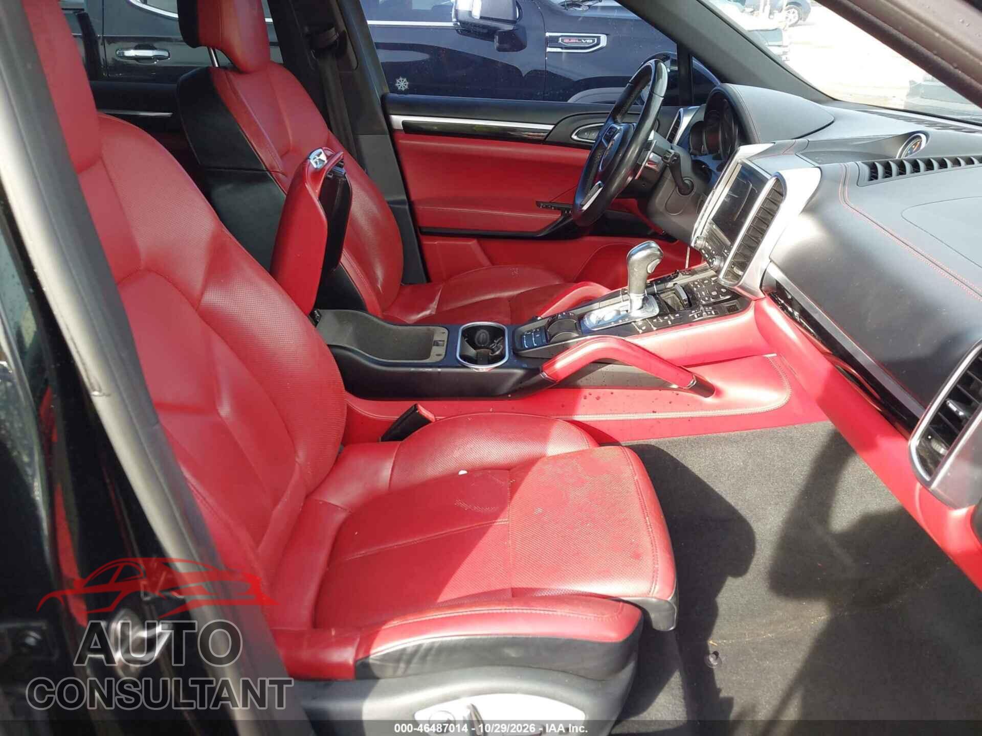 PORSCHE CAYENNE 2018 - WP1AA2A21JKA05290