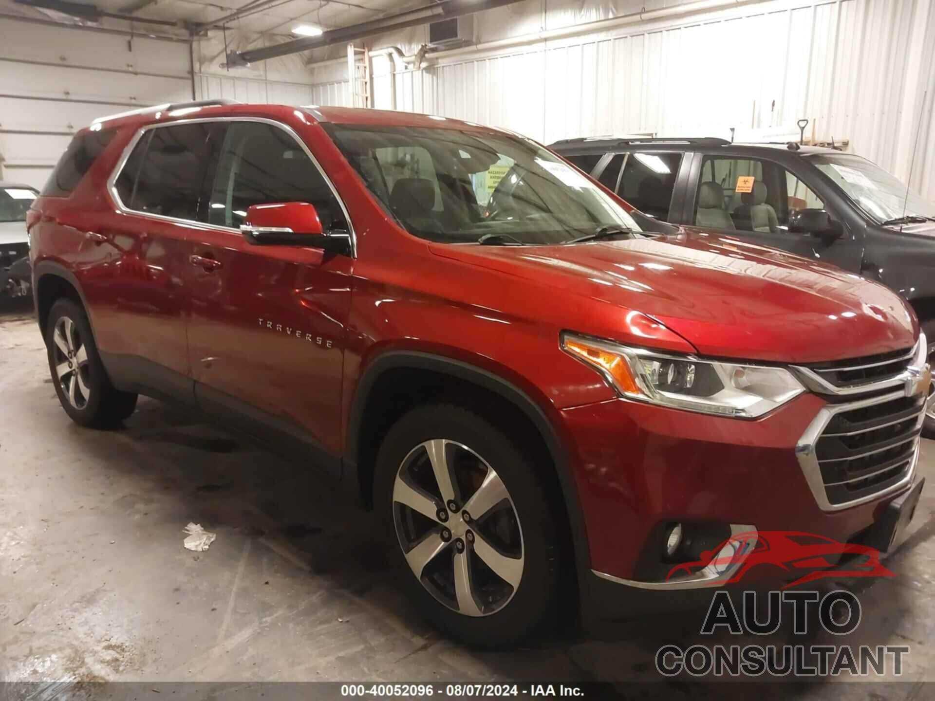 CHEVROLET TRAVERSE 2018 - 1GNERHKW8JJ118389