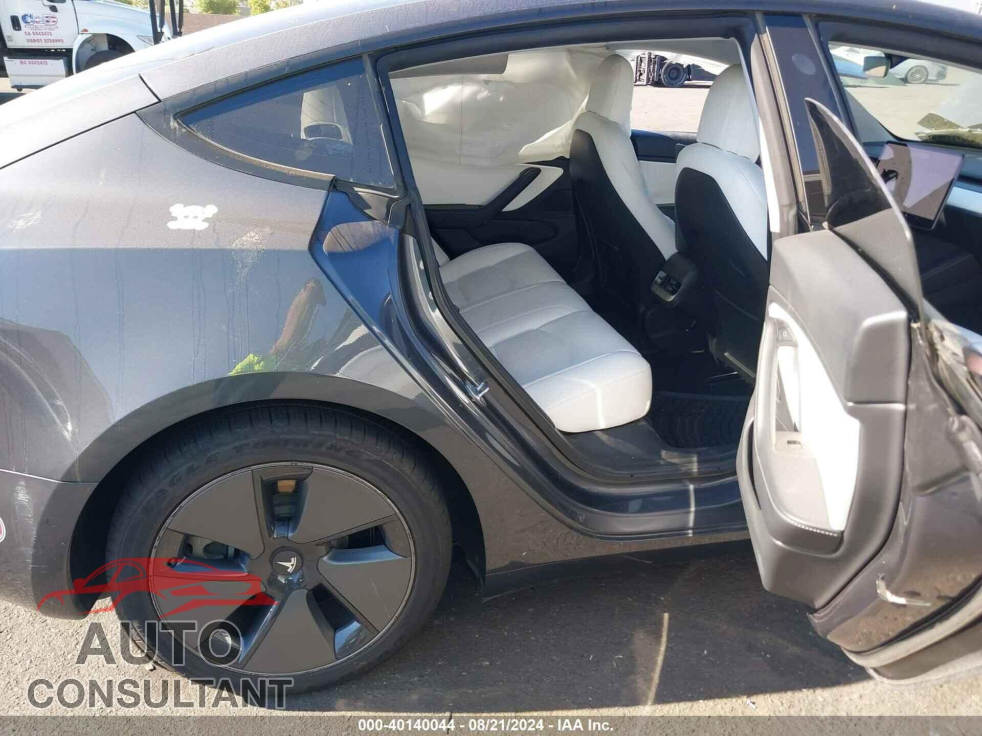 TESLA MODEL 3 2021 - 5YJ3E1EAXMF920814