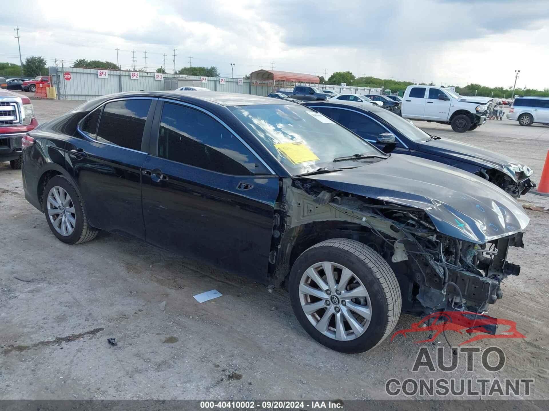 TOYOTA CAMRY 2019 - 4T1B11HK3KU710972