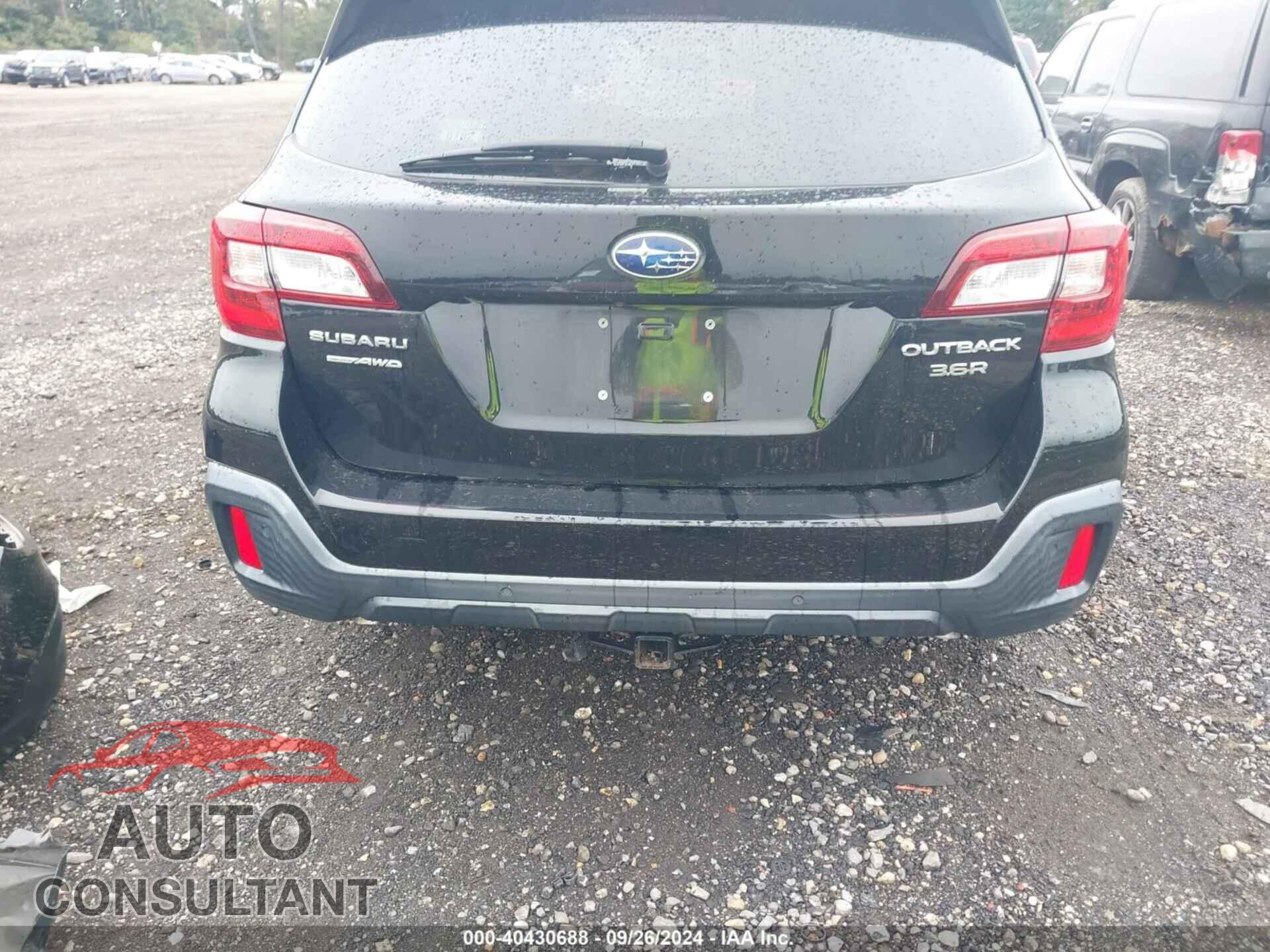 SUBARU OUTBACK 2018 - 4S4BSENC8J3307026