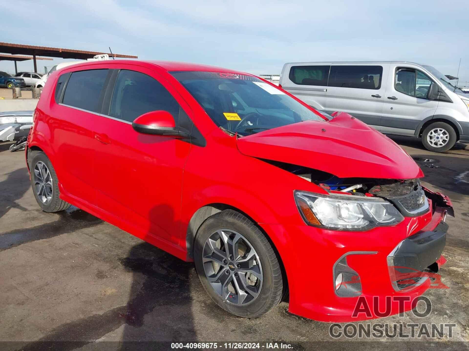 CHEVROLET SONIC 2017 - 1G1JD6SH6H4133177