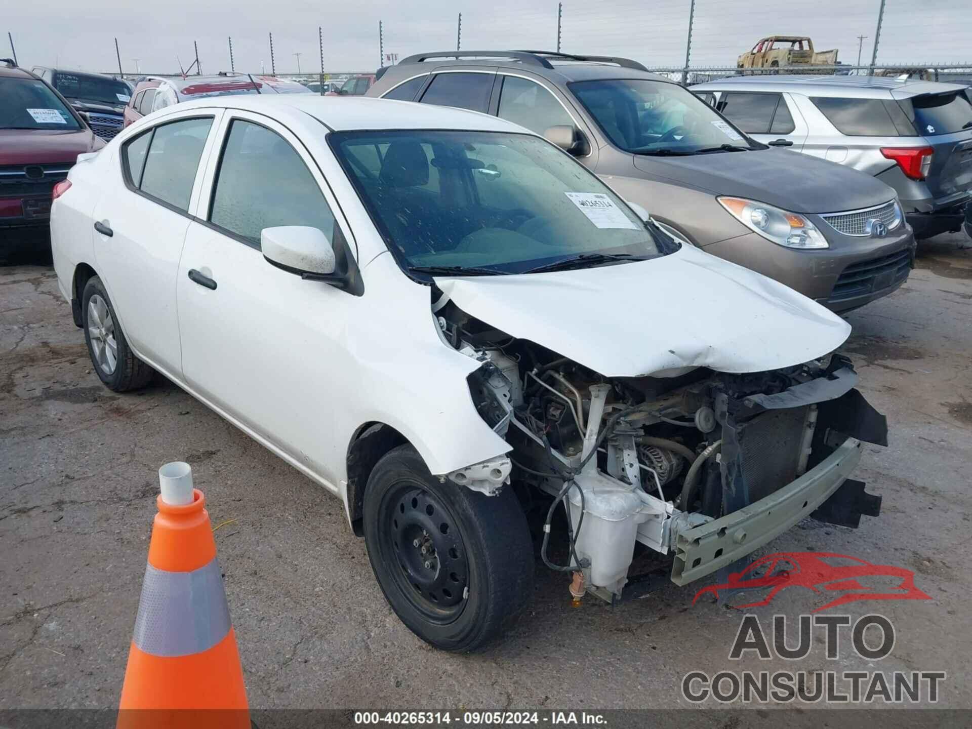 NISSAN VERSA 2018 - 3N1CN7AP2JL828948