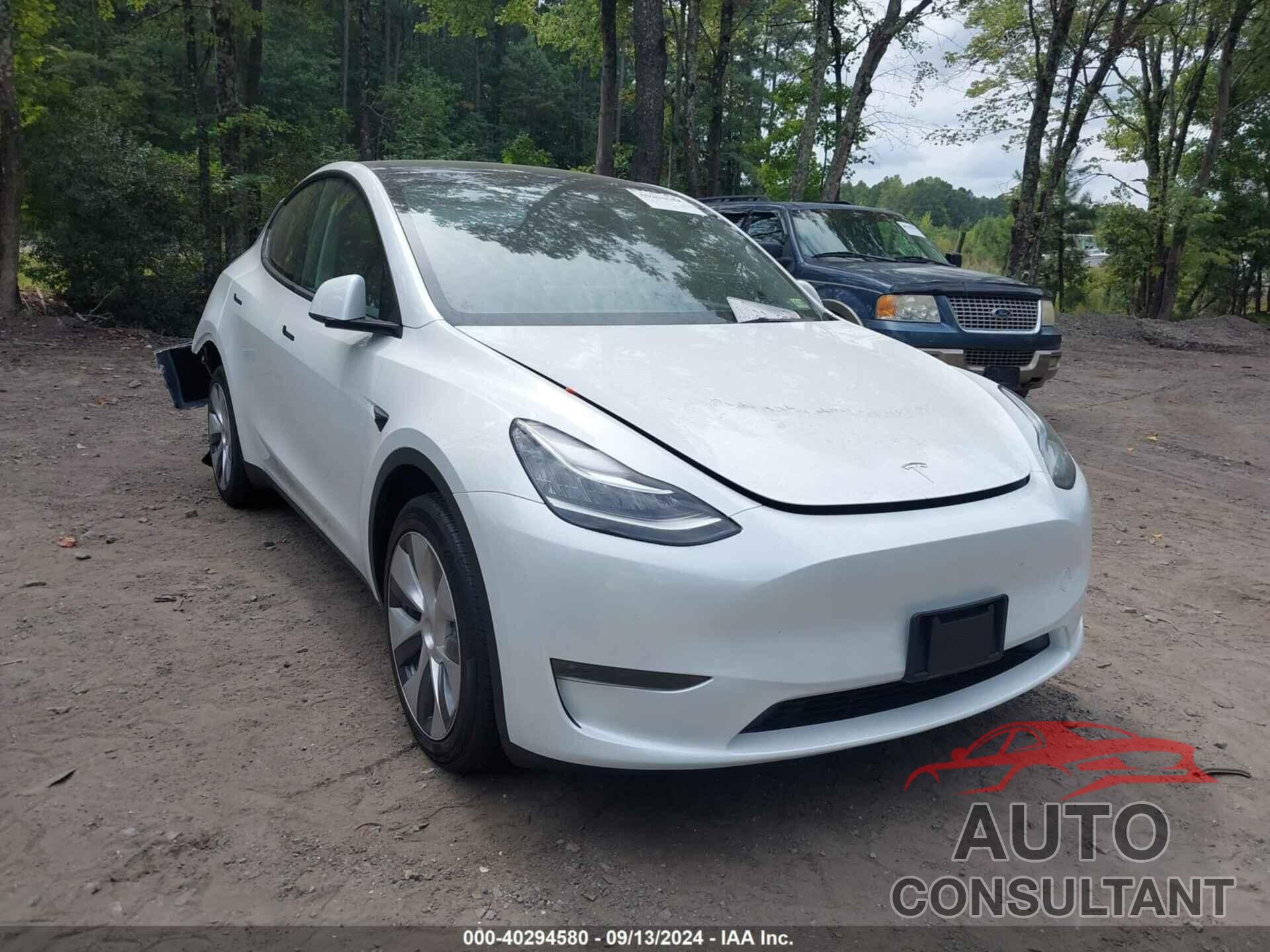 TESLA MODEL Y 2023 - 7SAYGDEE2PA104172