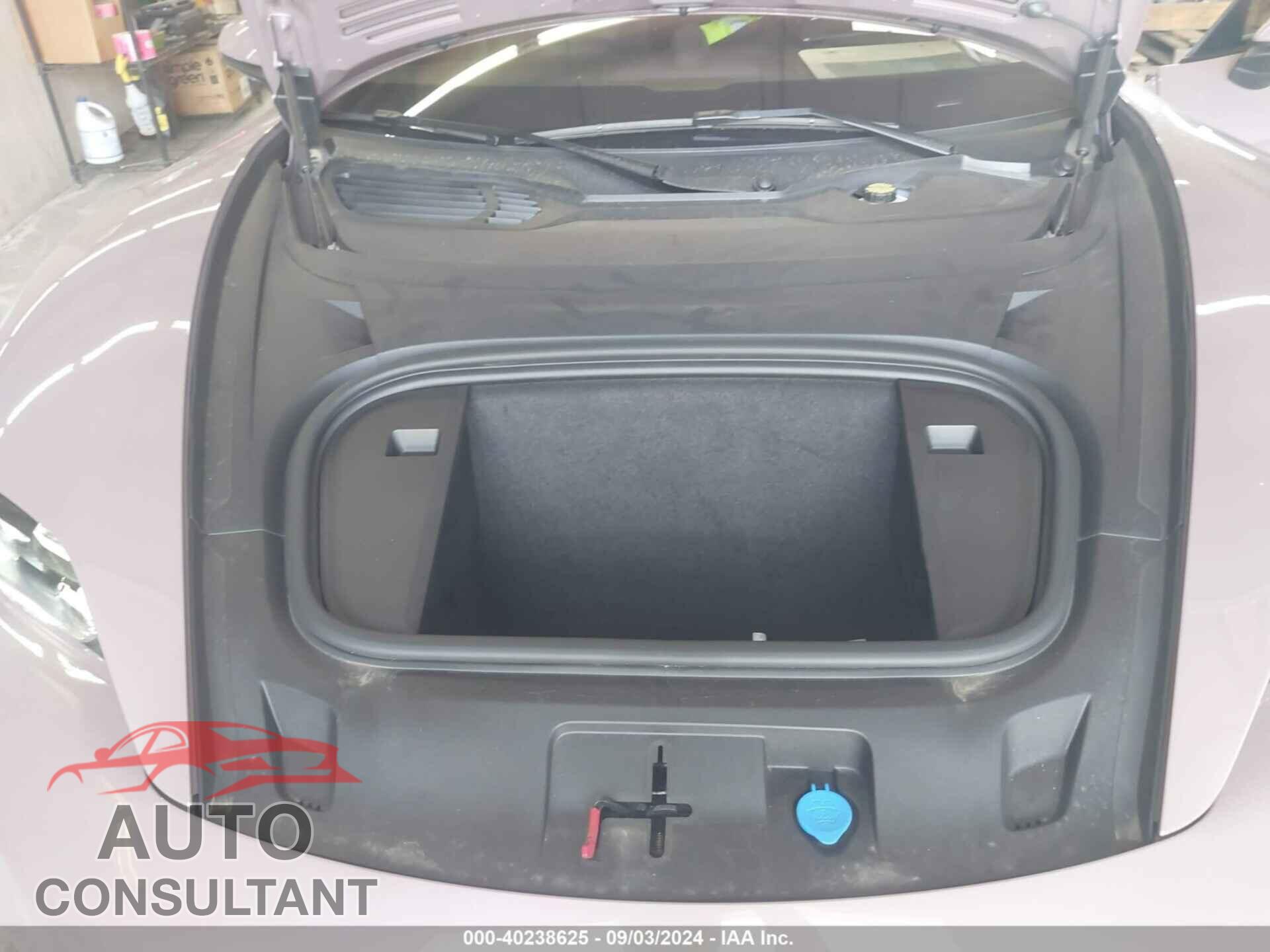 PORSCHE TAYCAN 2023 - WP0AD2Y13PSA47610