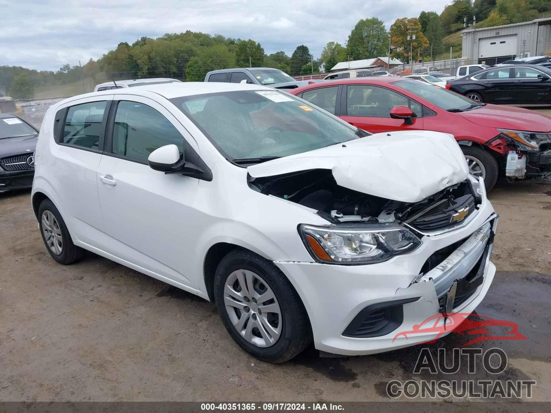 CHEVROLET SONIC 2020 - 1G1JG6SB8L4123715