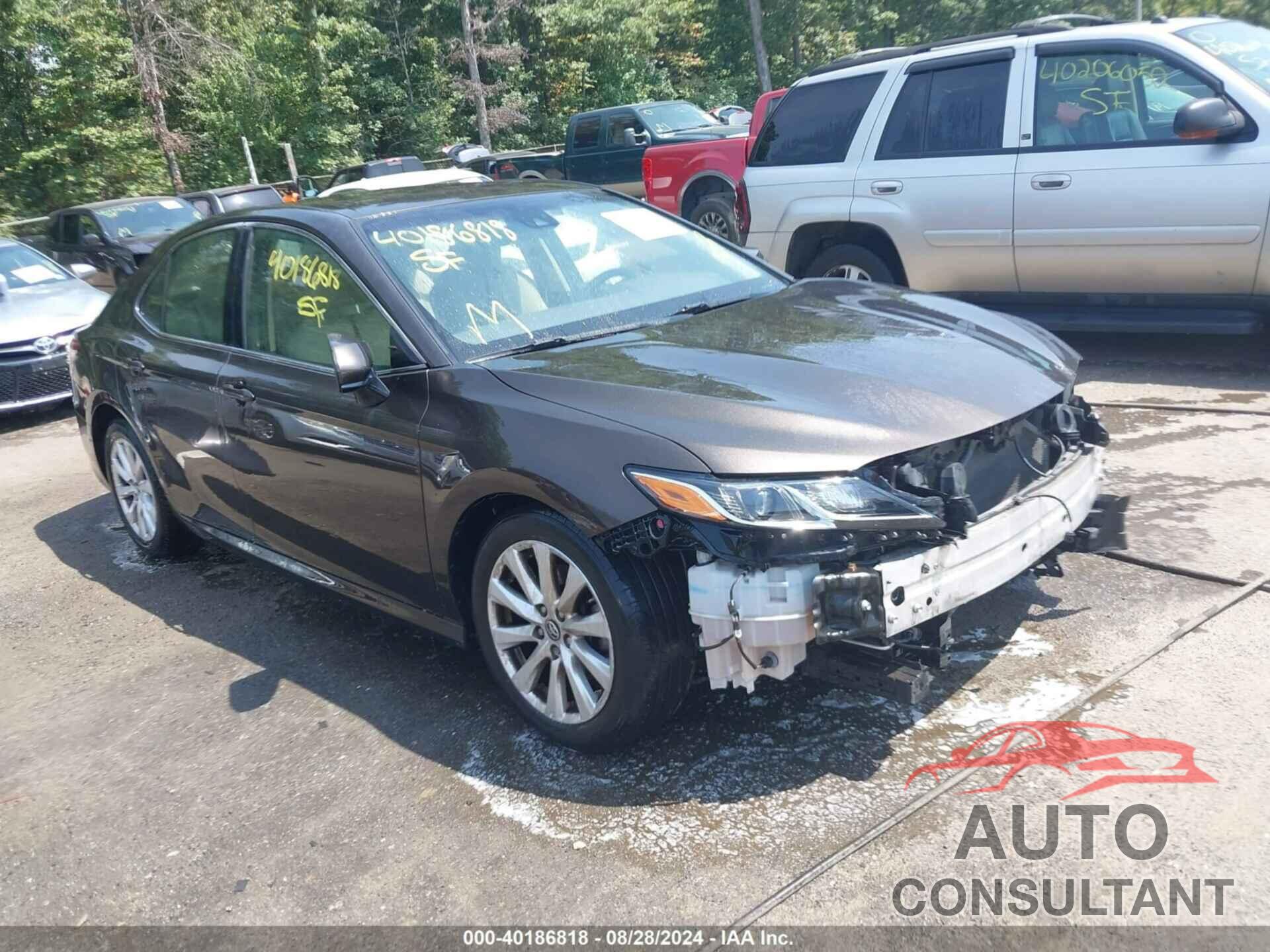 TOYOTA CAMRY 2018 - JTNB11HK8J3040064