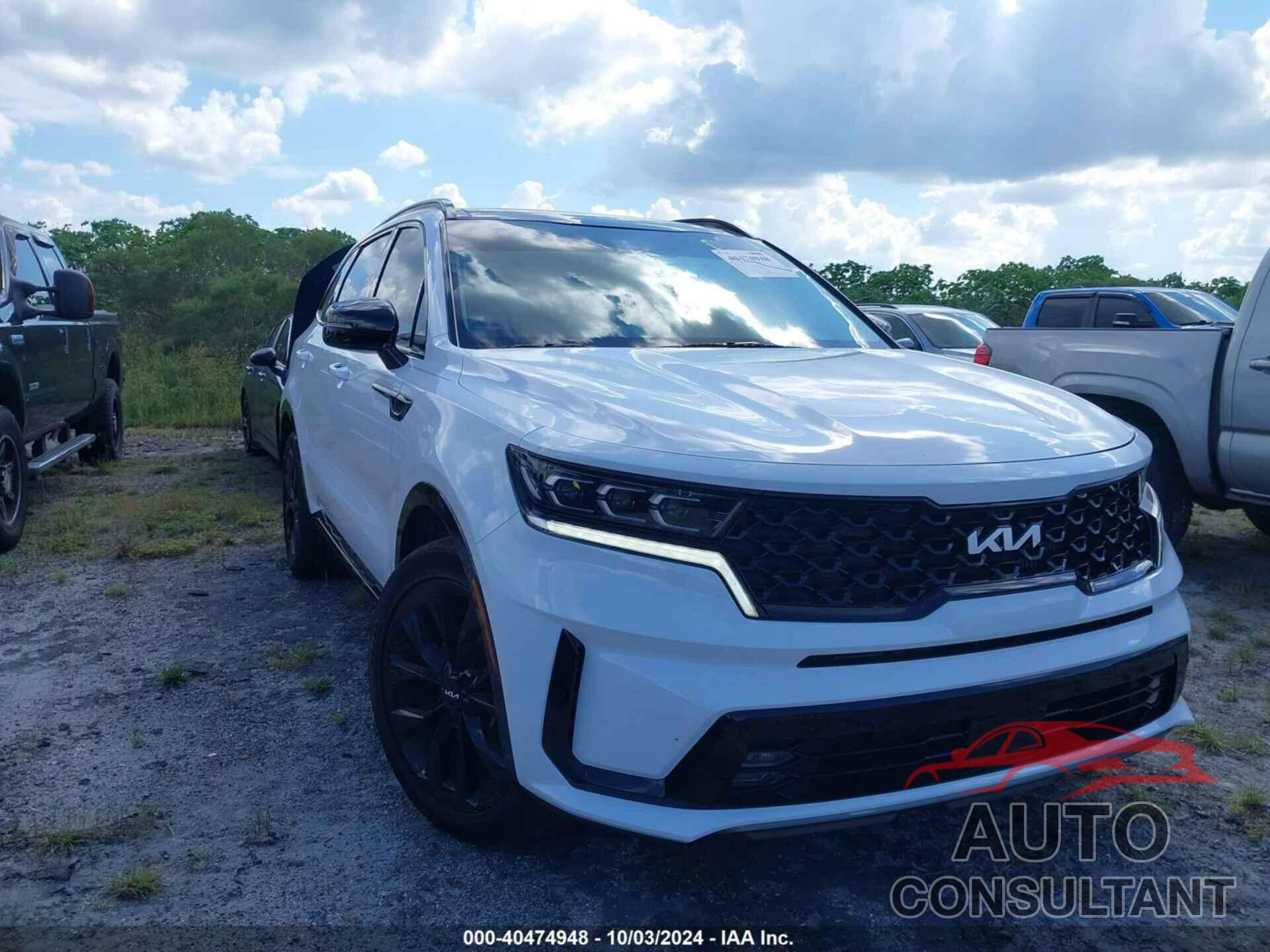 KIA SORENTO 2023 - 5XYRK4LF8PG220872