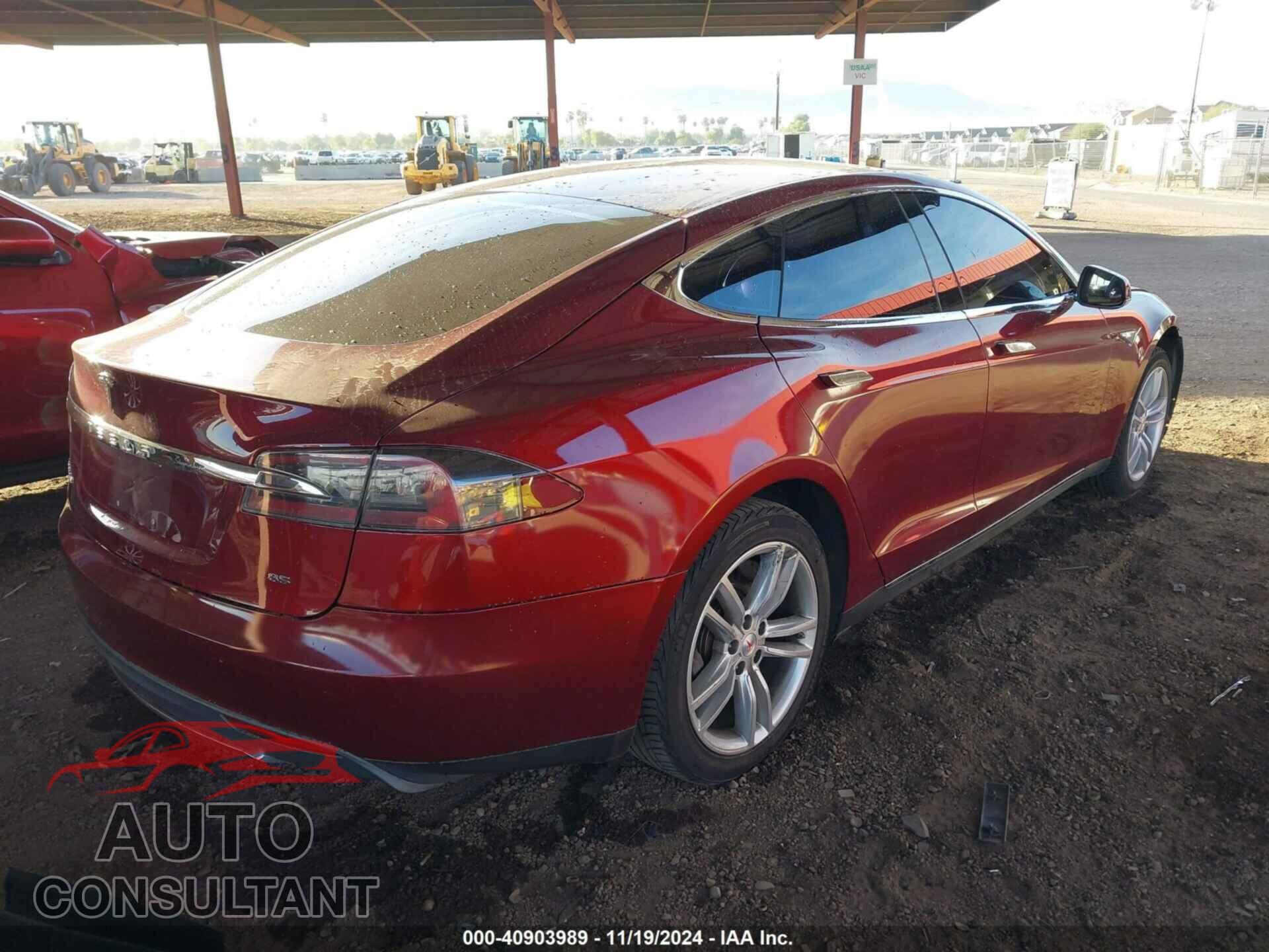 TESLA MODEL S 2012 - 5YJSA1DN0CFS00674