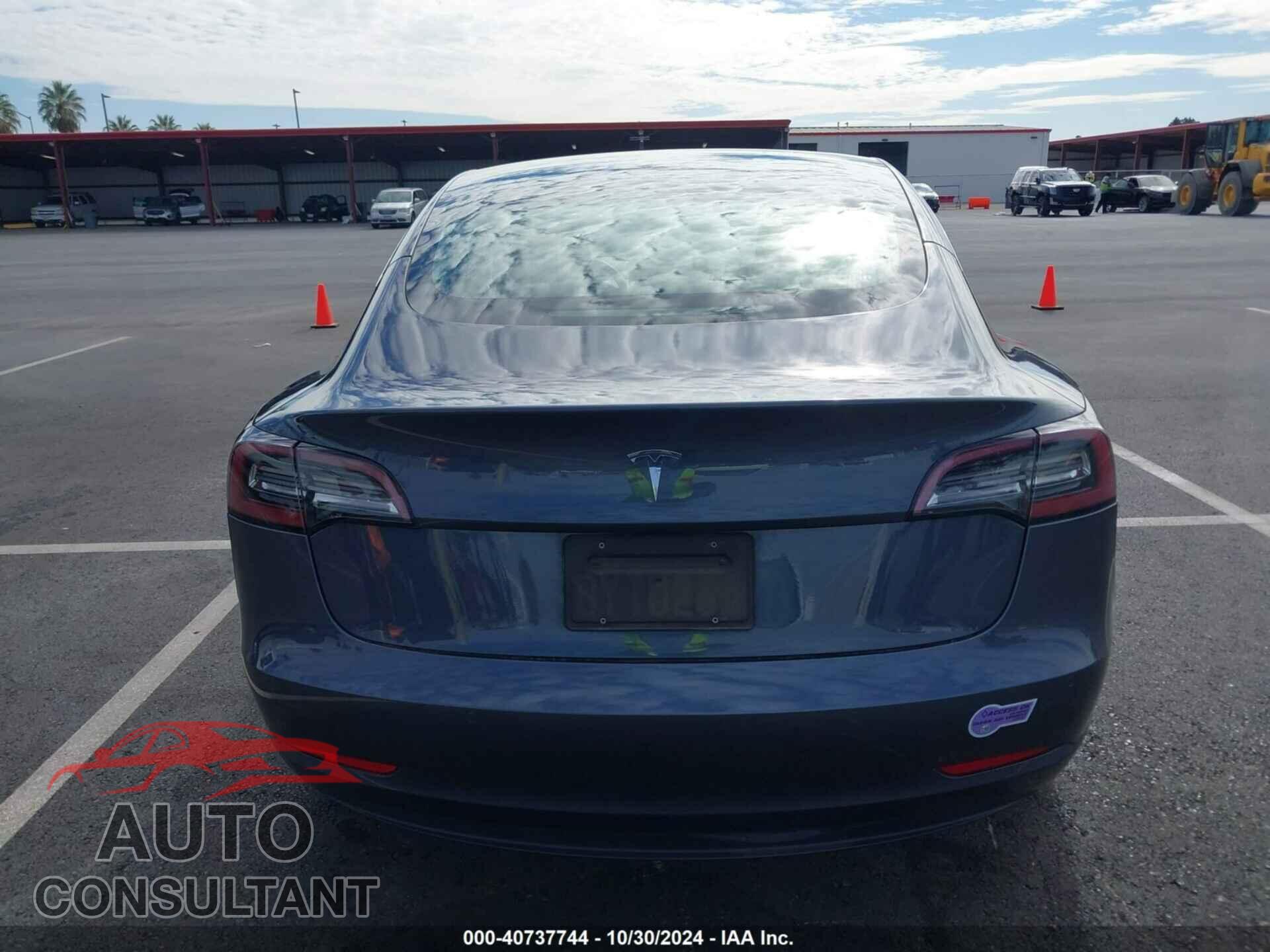 TESLA MODEL 3 2019 - 5YJ3E1EA2KF475918