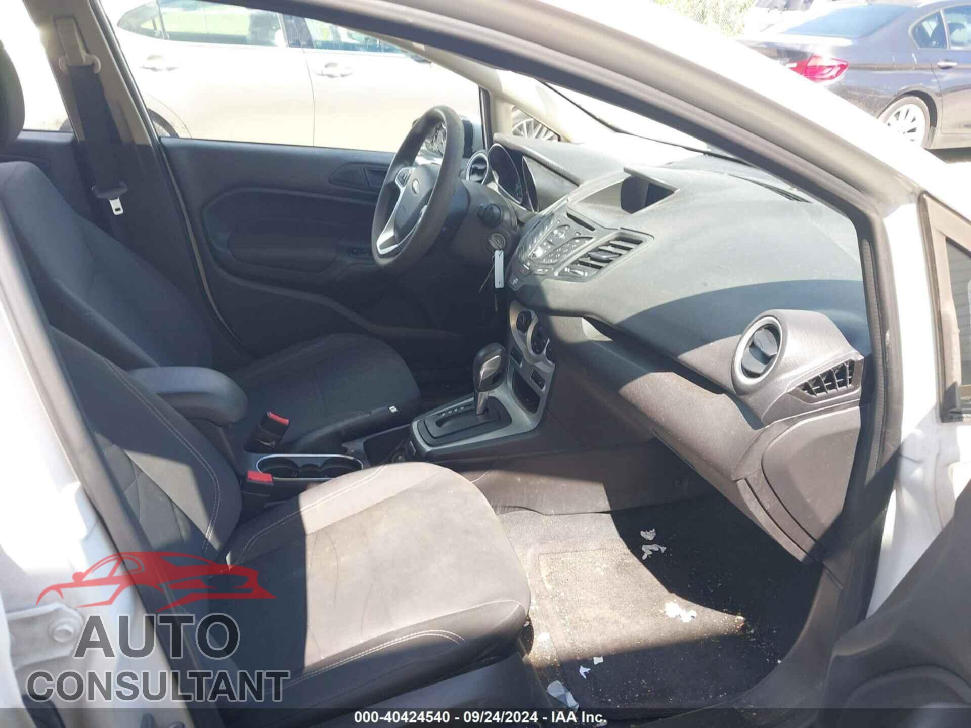 FORD FIESTA 2017 - 3FADP4EJ6HM159495