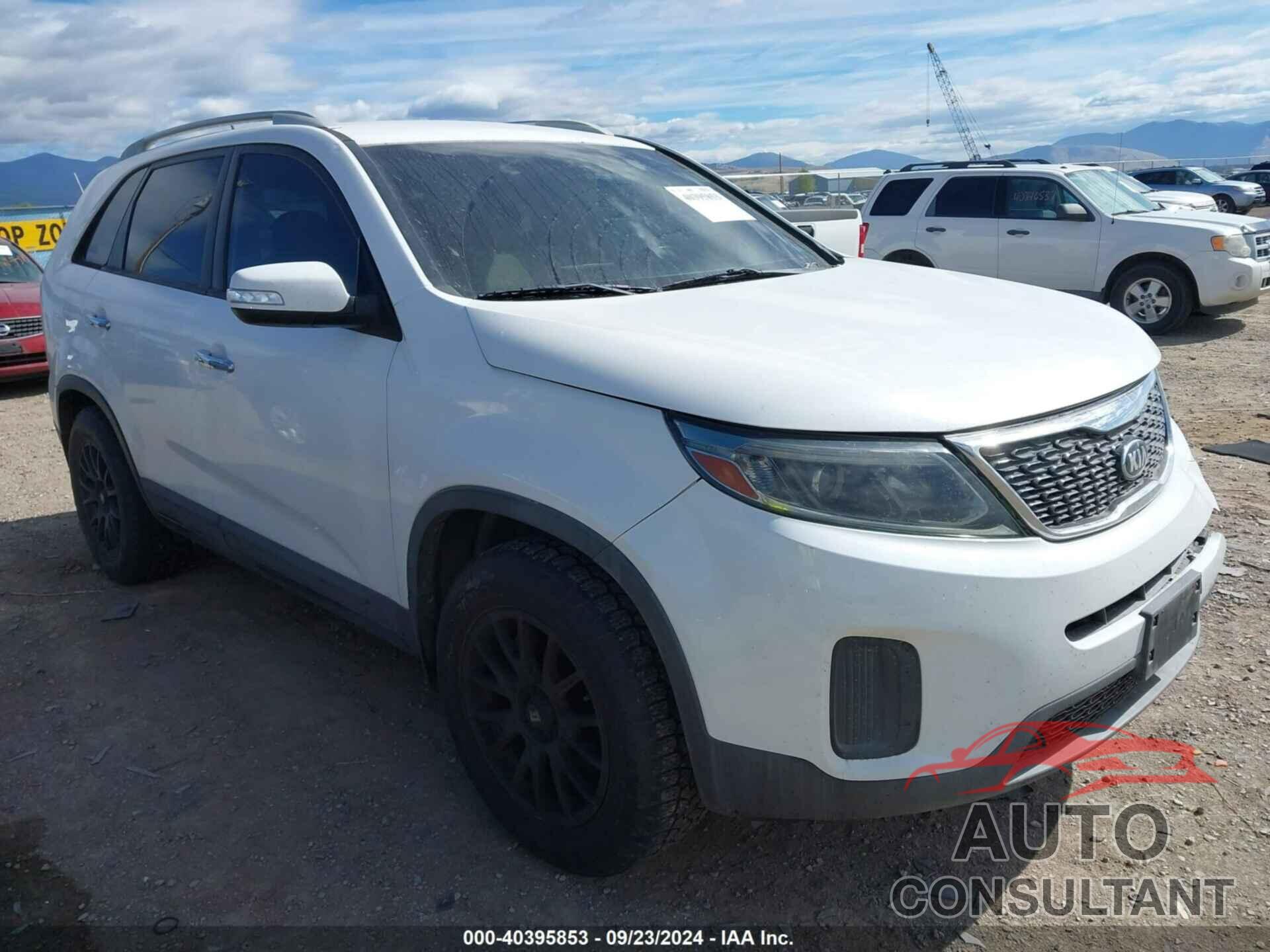 KIA SORENTO 2015 - 5XYKT4A75FG608229