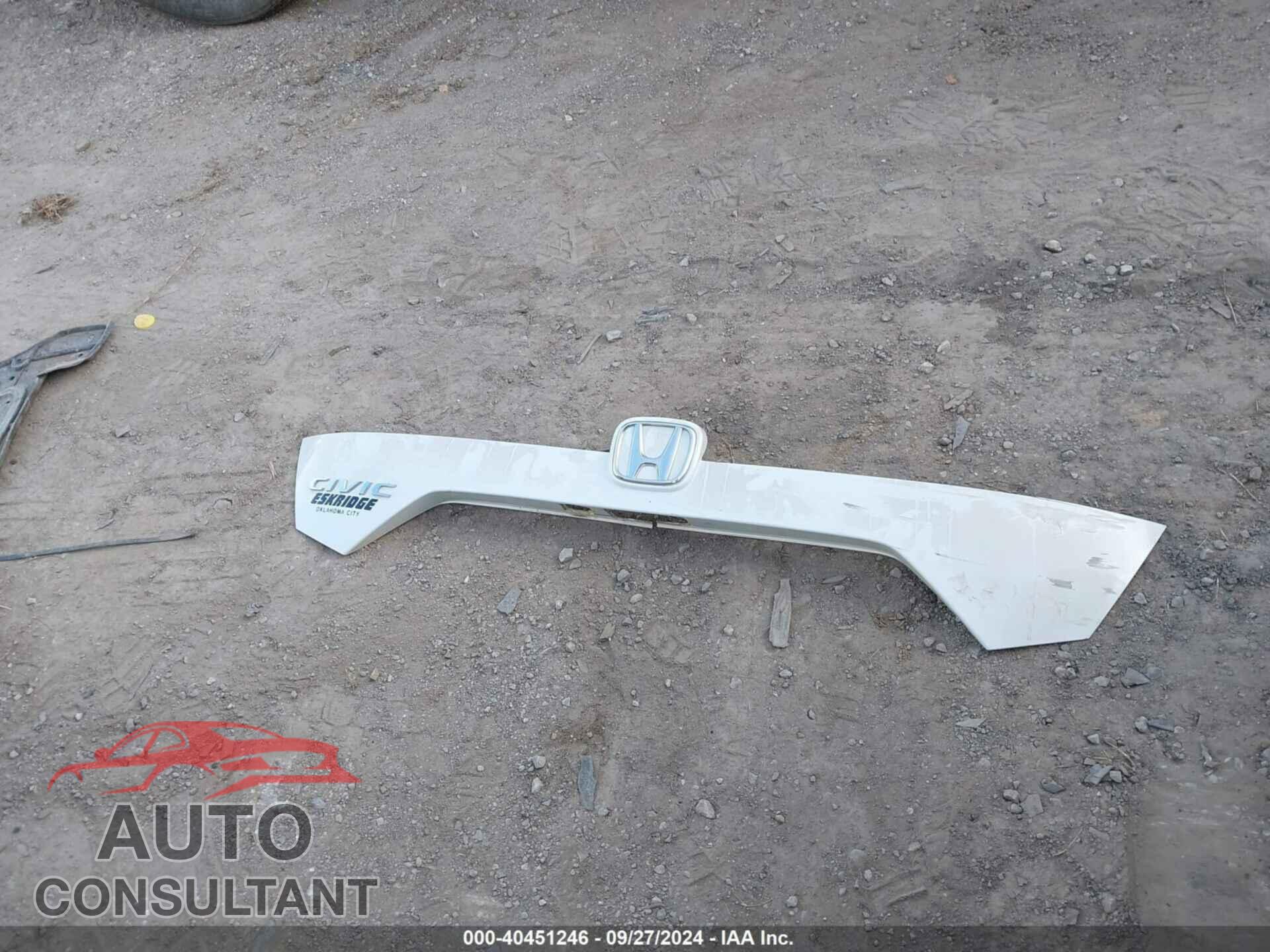 HONDA CIVIC 2017 - 19XFC2F77HE023084